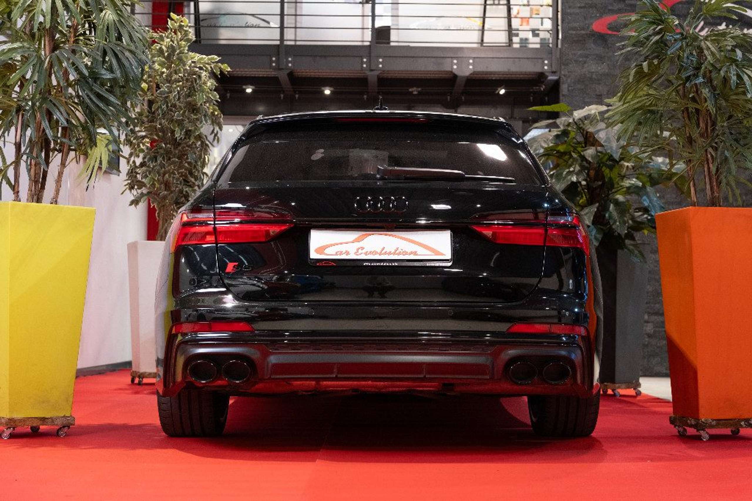 Audi - S6