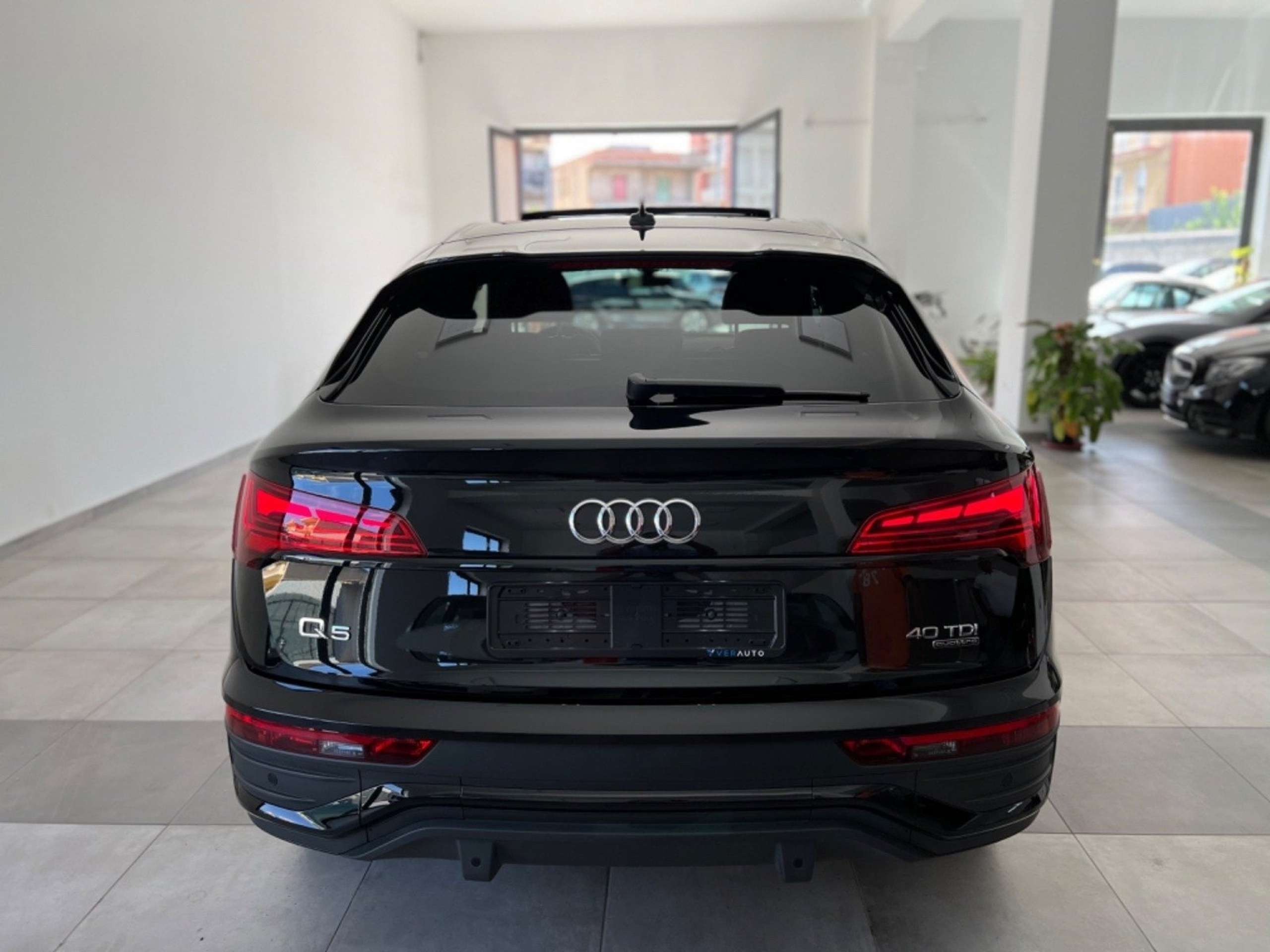 Audi - Q5