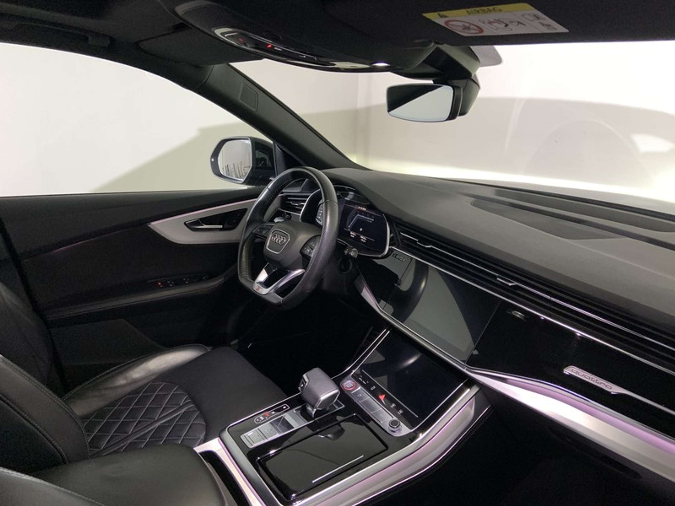 Audi - SQ8