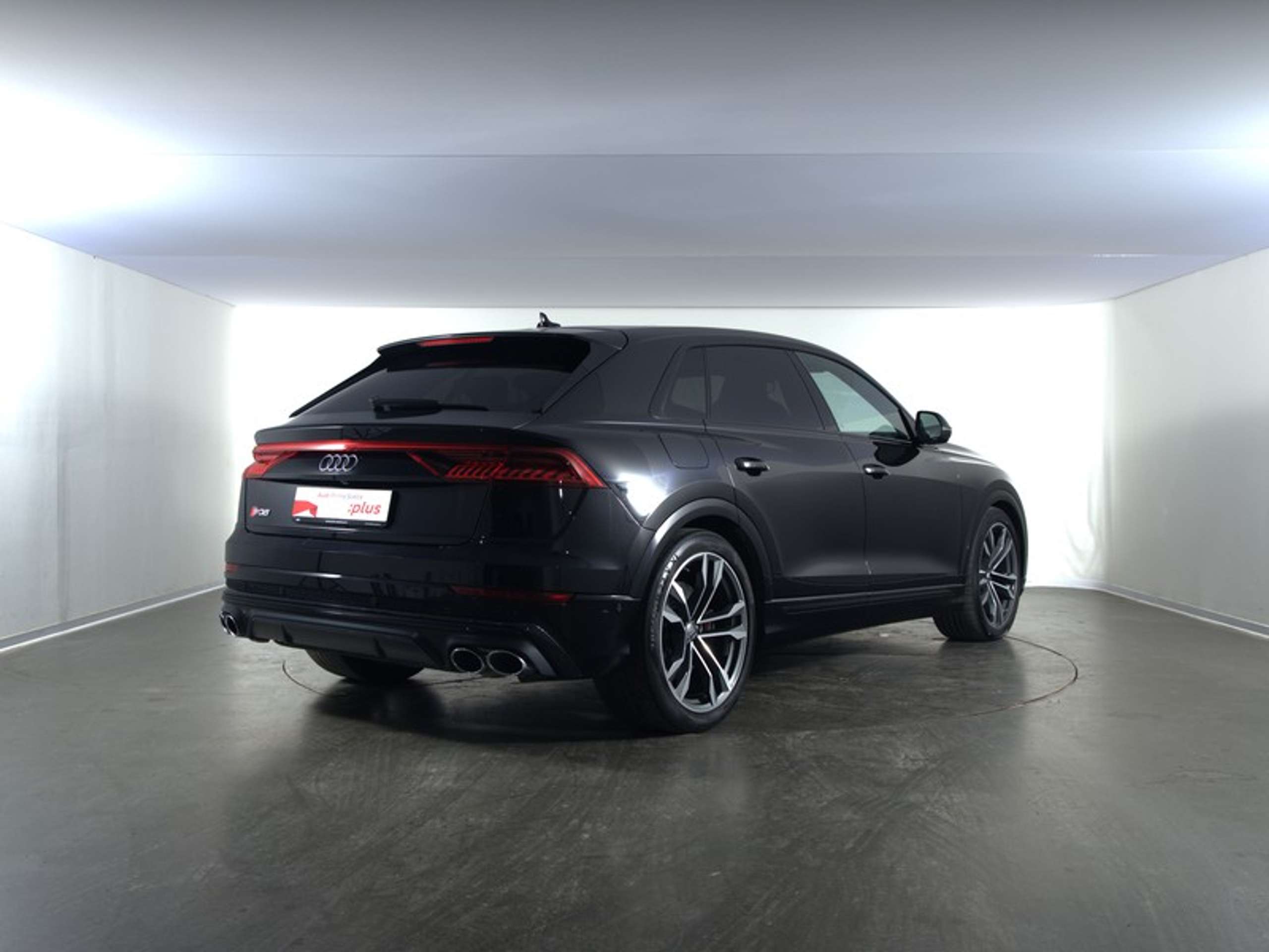 Audi - SQ8