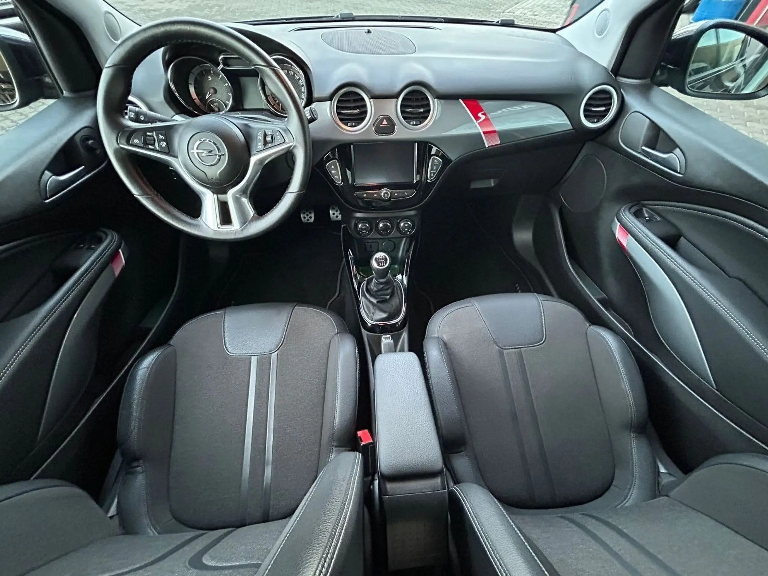 Opel - Adam