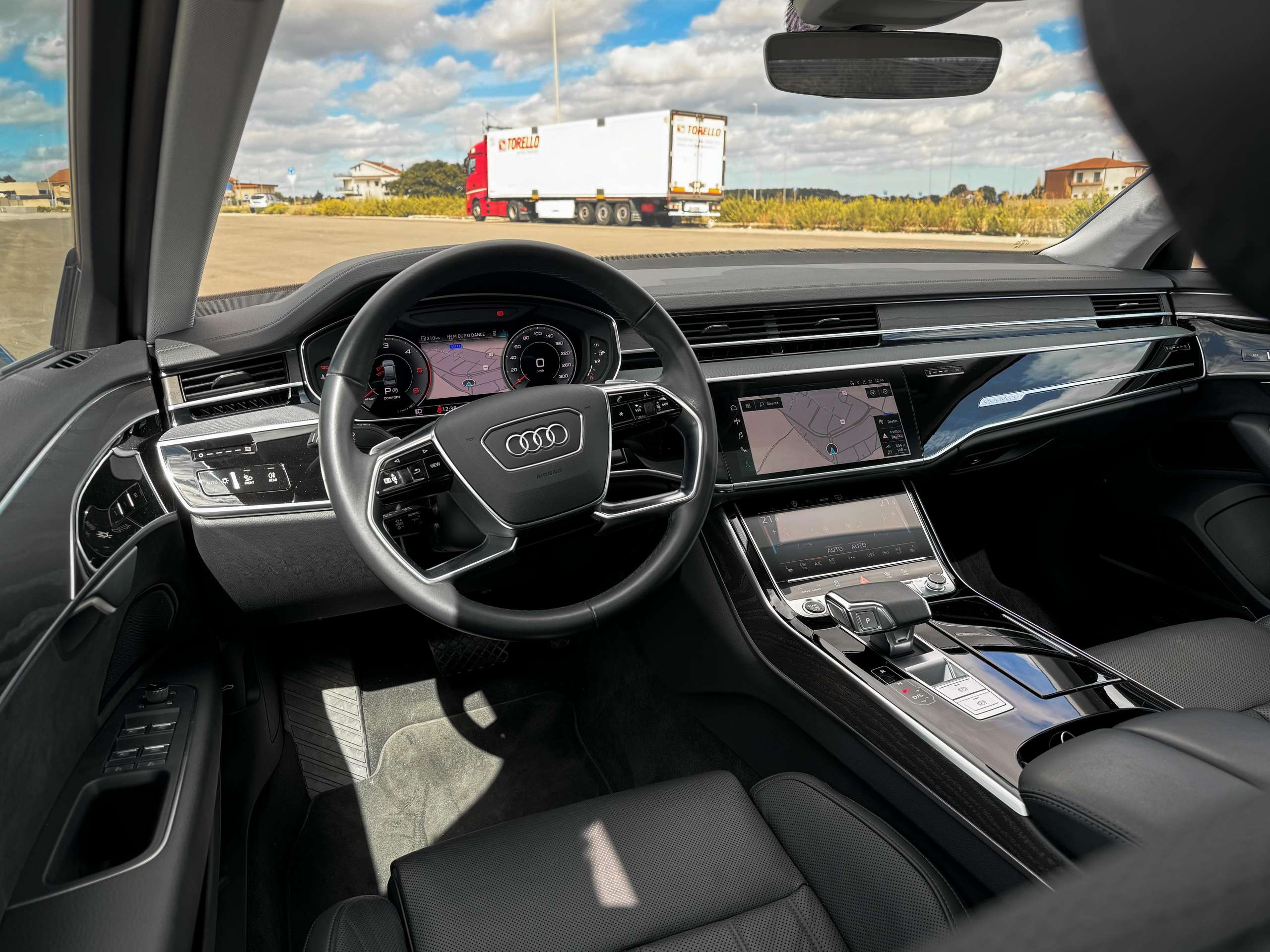 Audi - A8