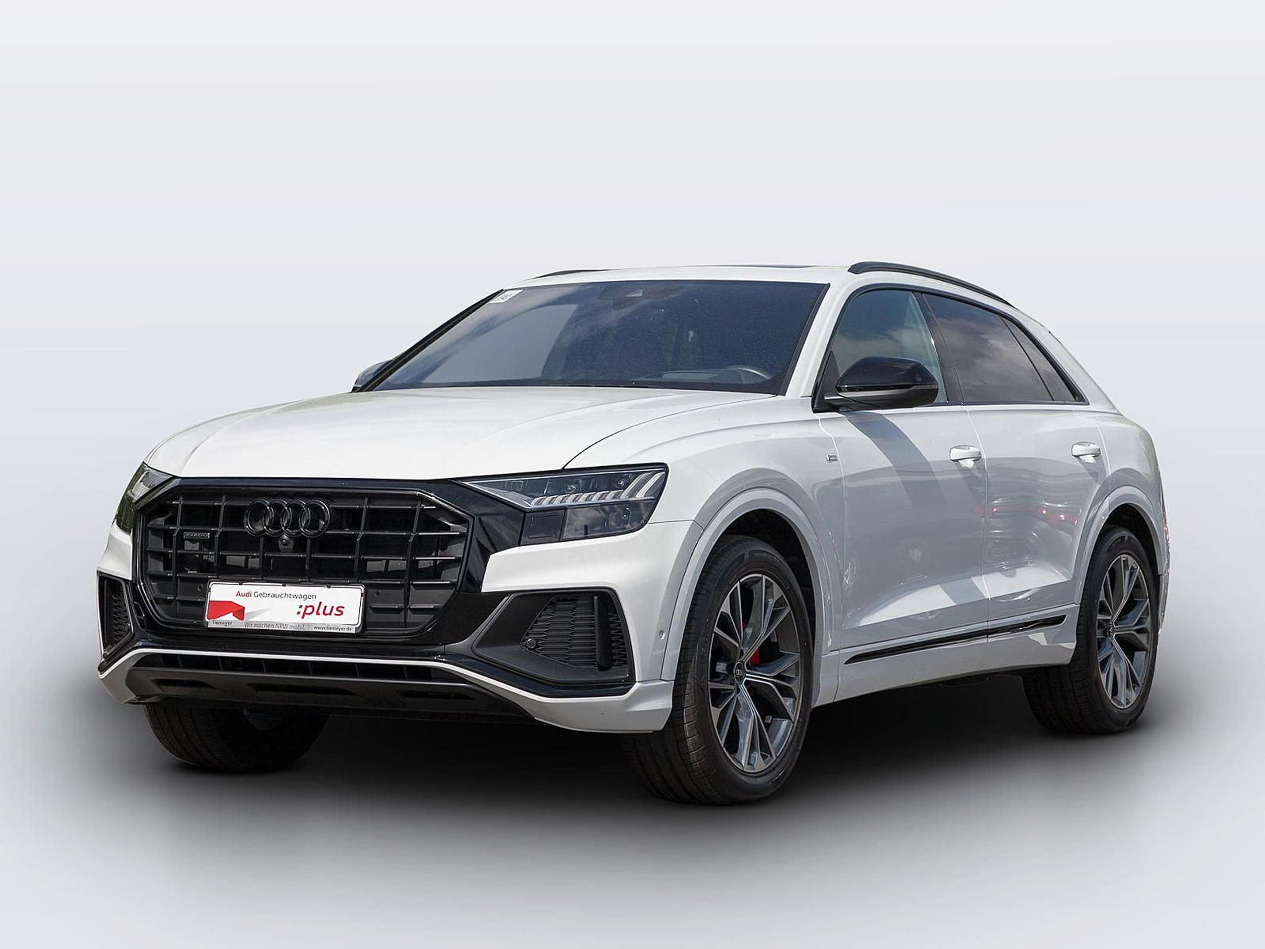 Audi - Q8