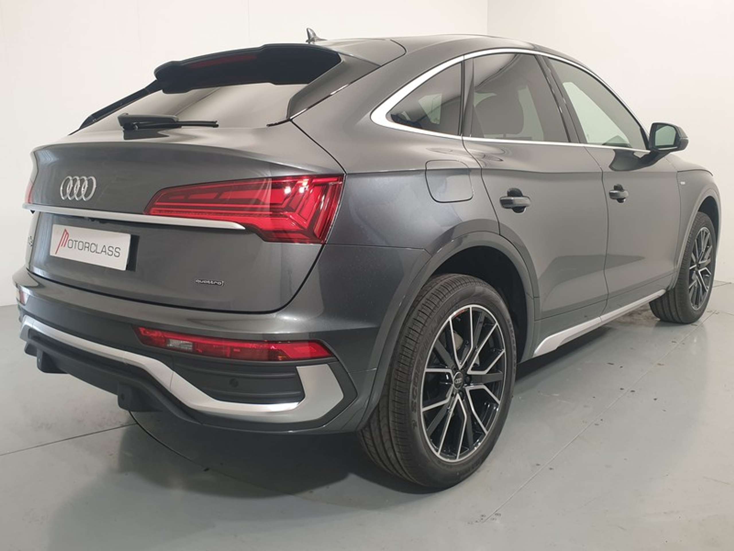 Audi - Q5