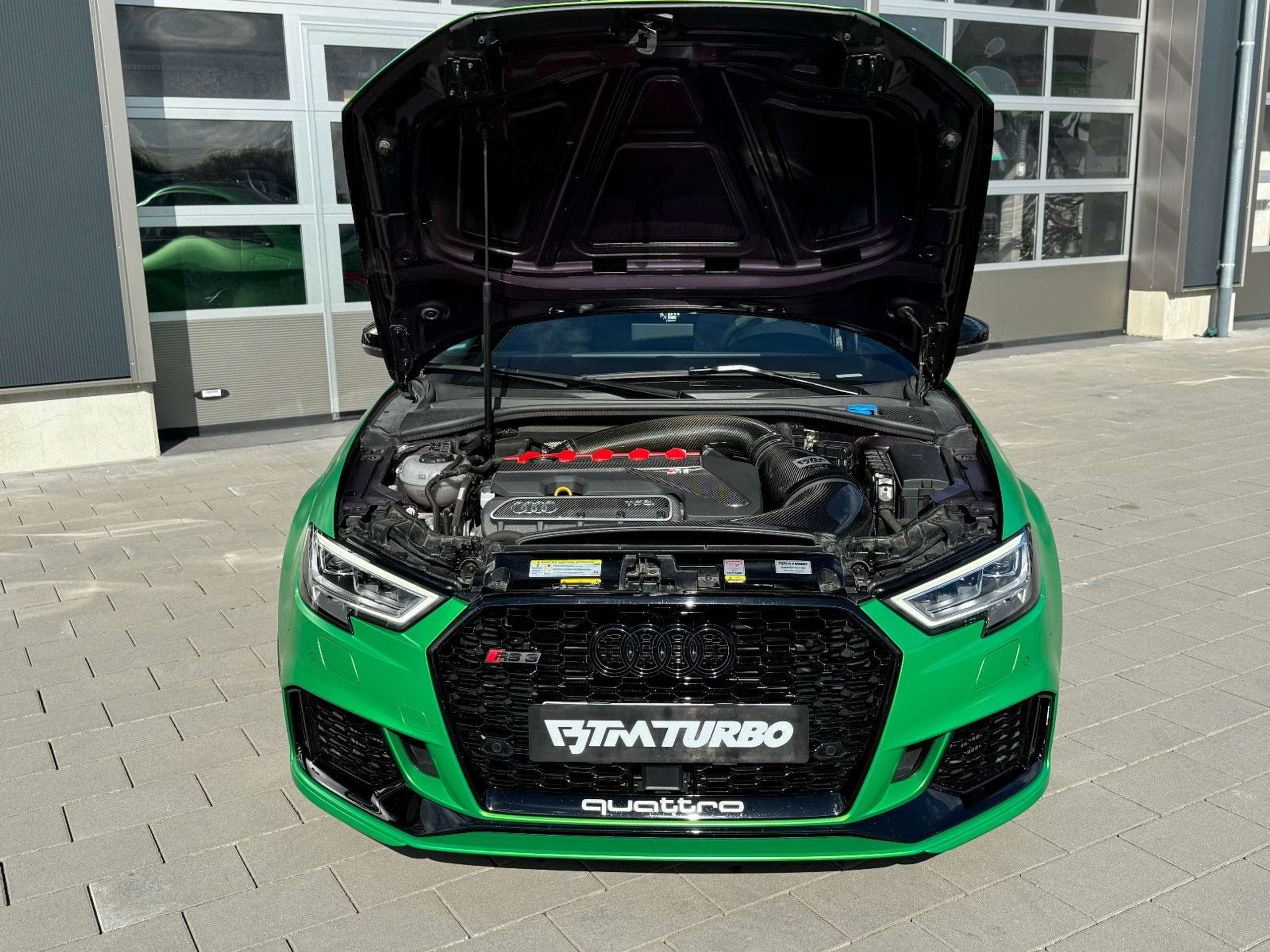 Audi - RS3