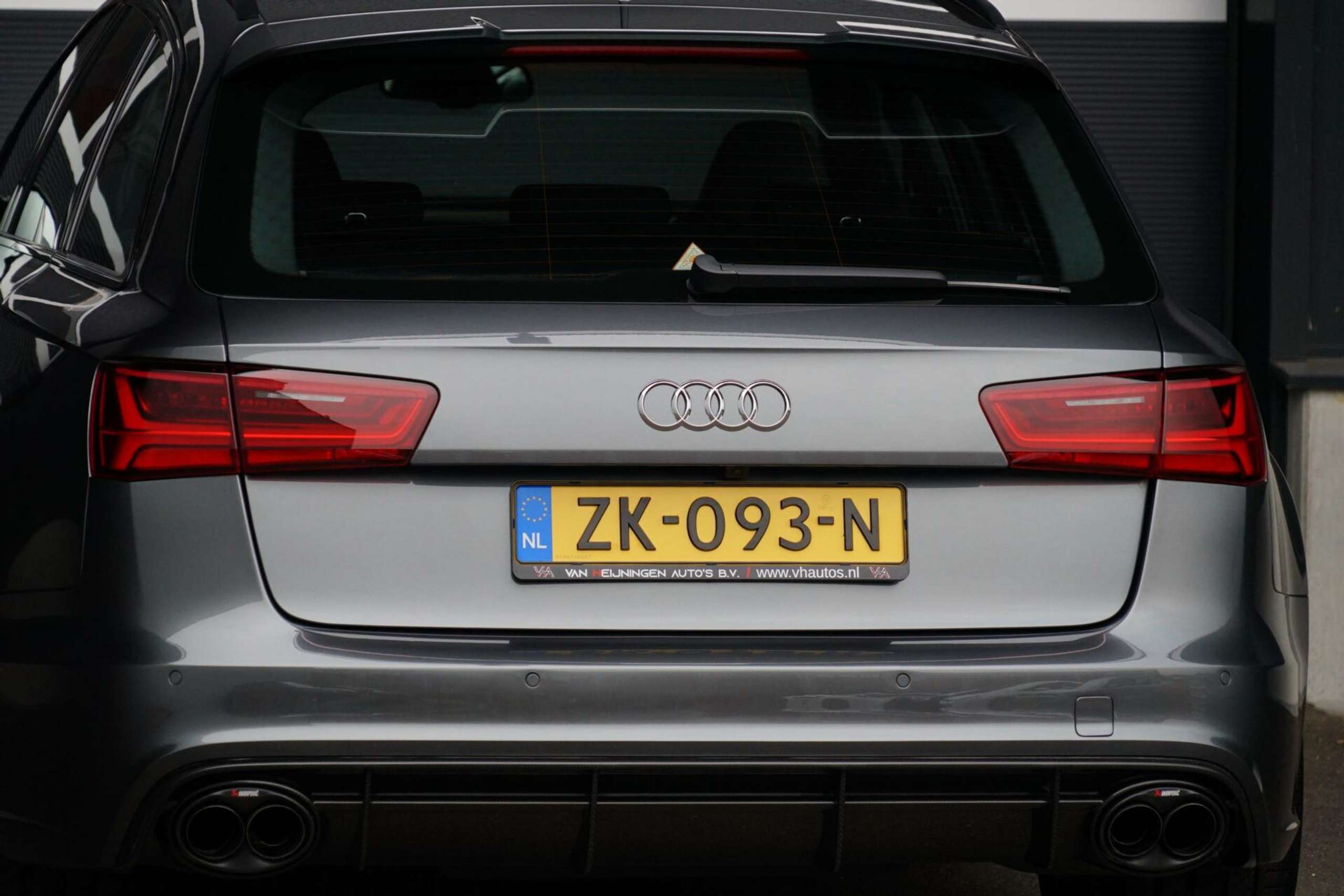 Audi - RS6