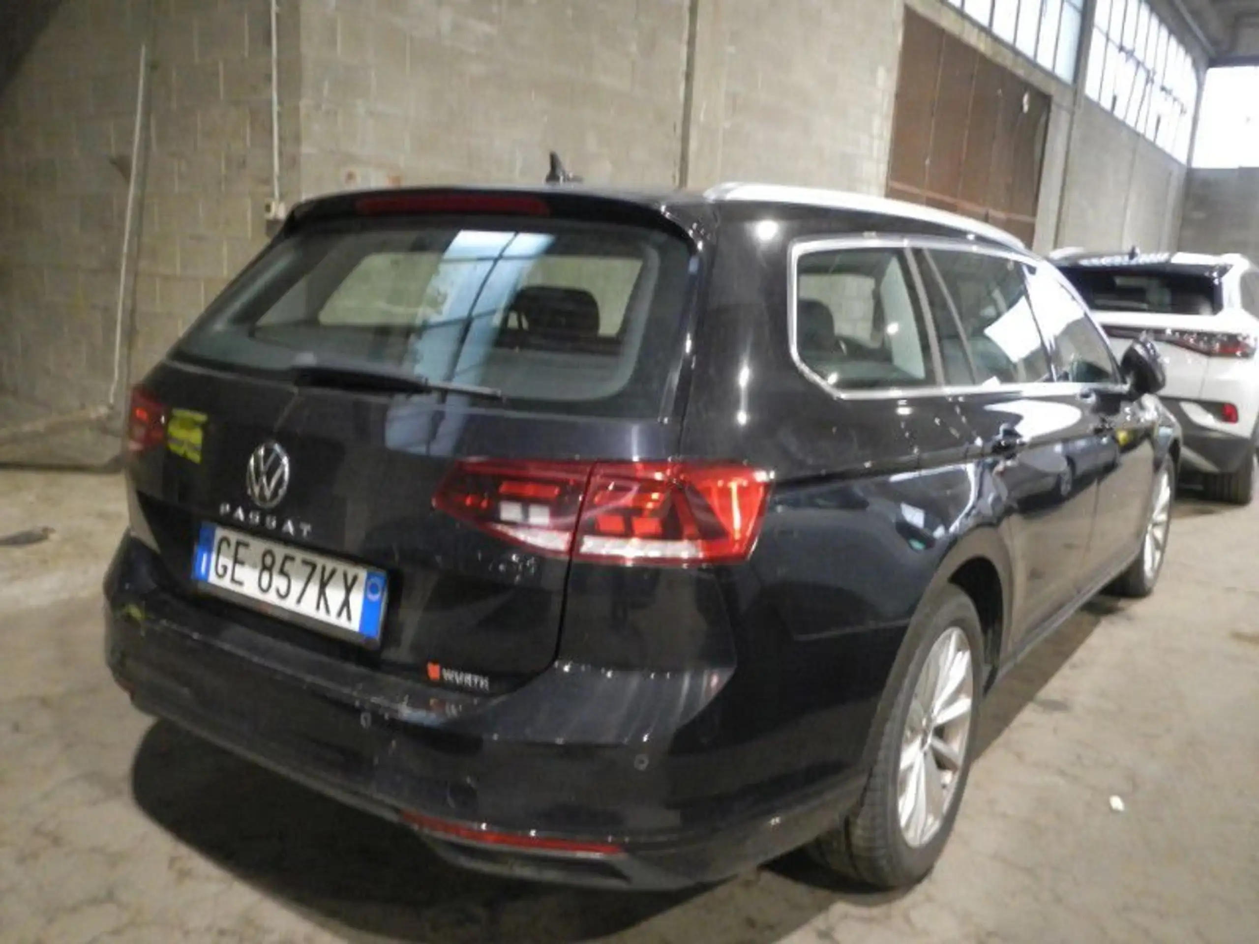 Volkswagen - Passat Variant