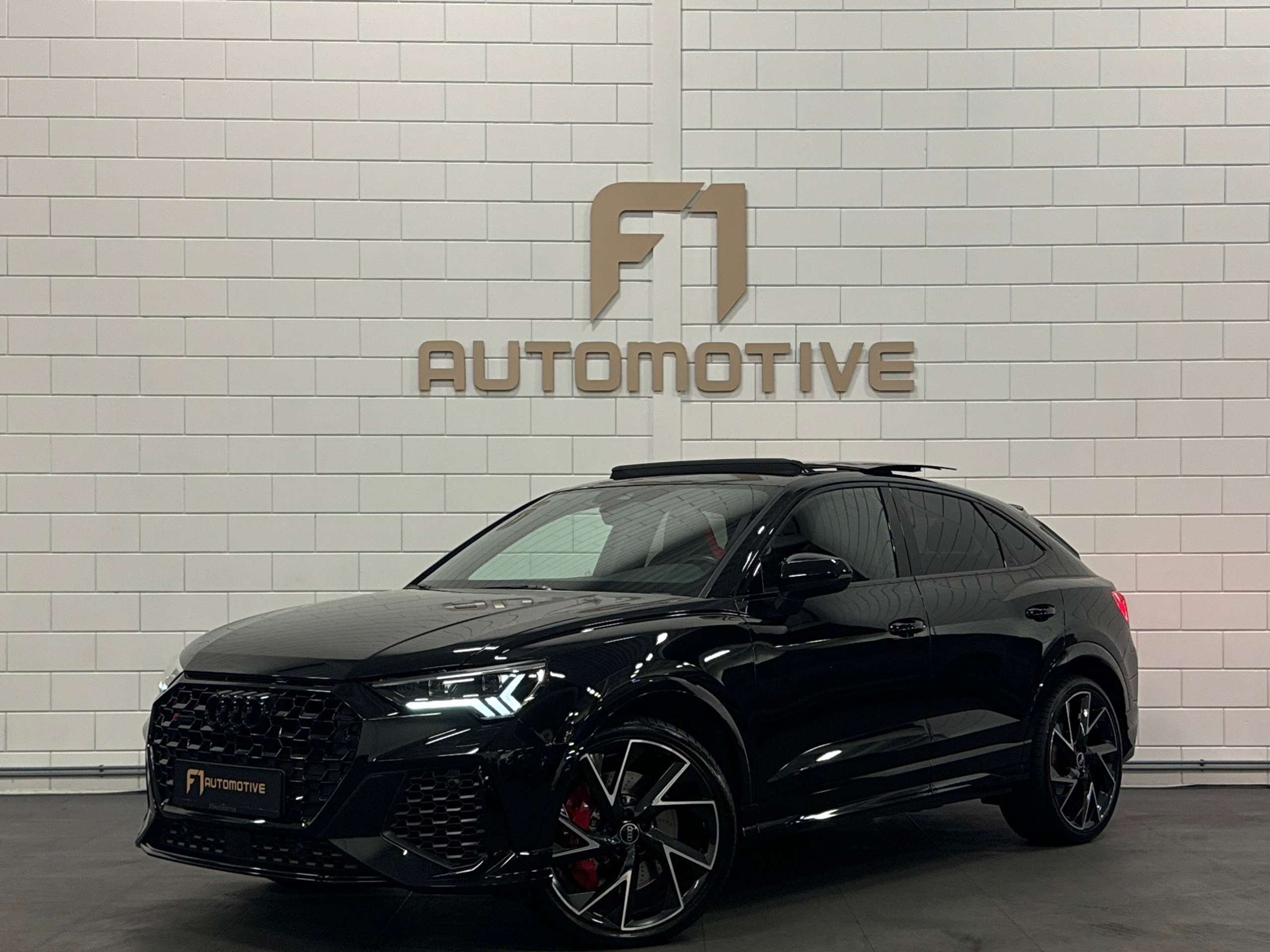 Audi - RS Q3