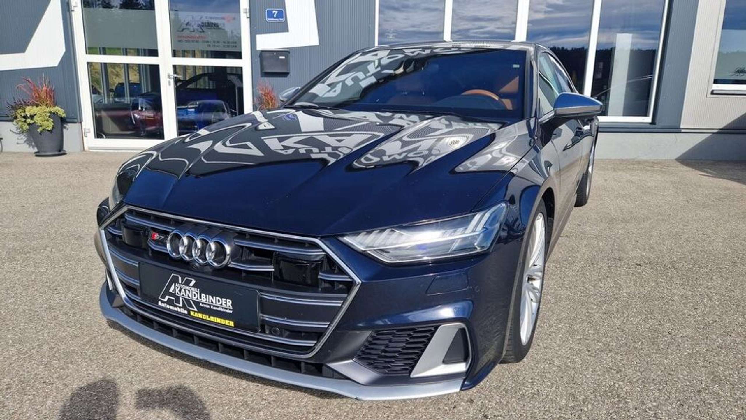 Audi - S7