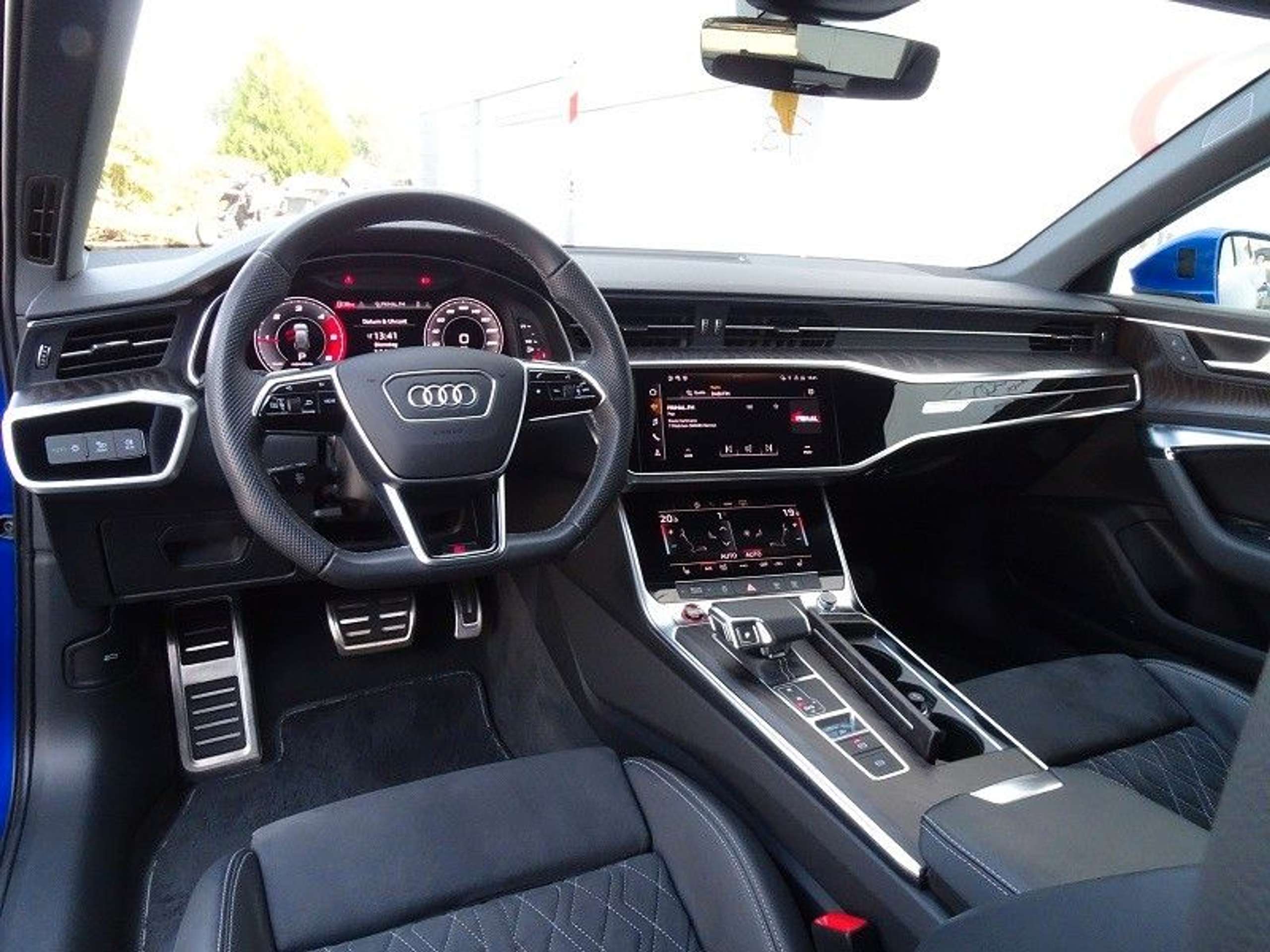 Audi - S6