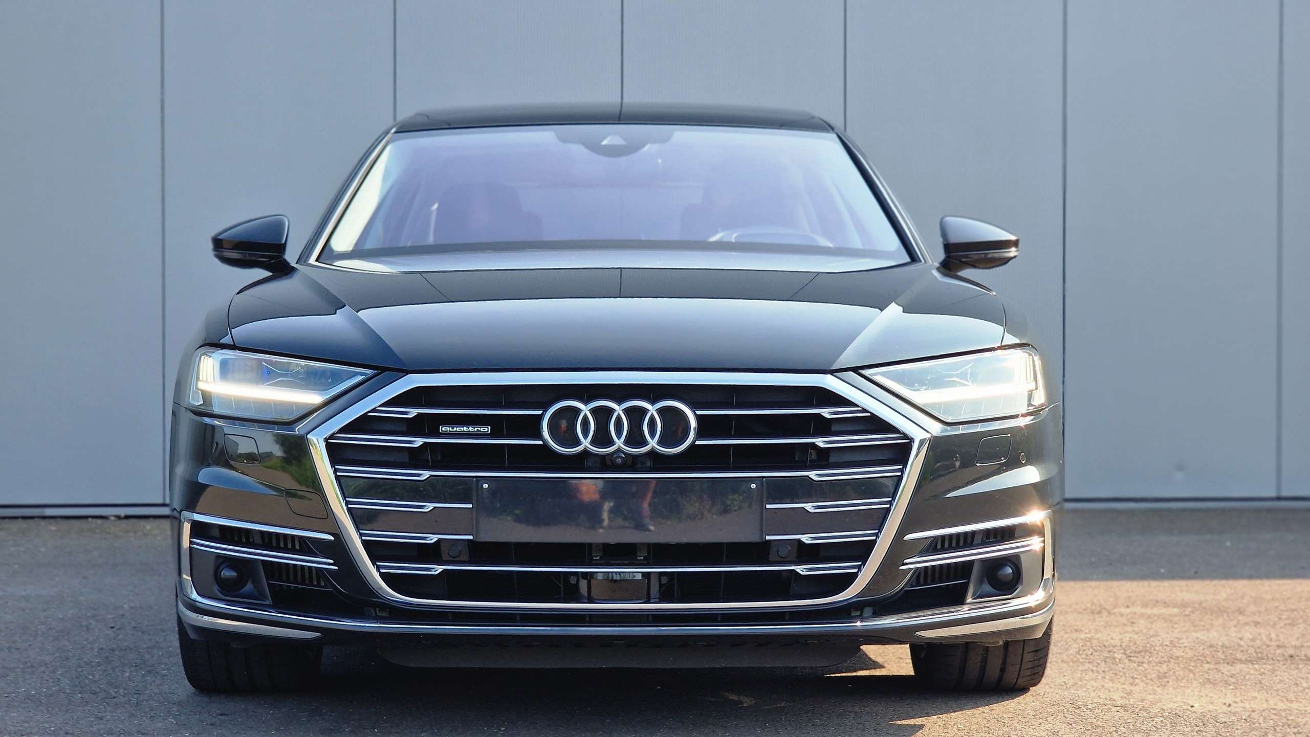 Audi - A8