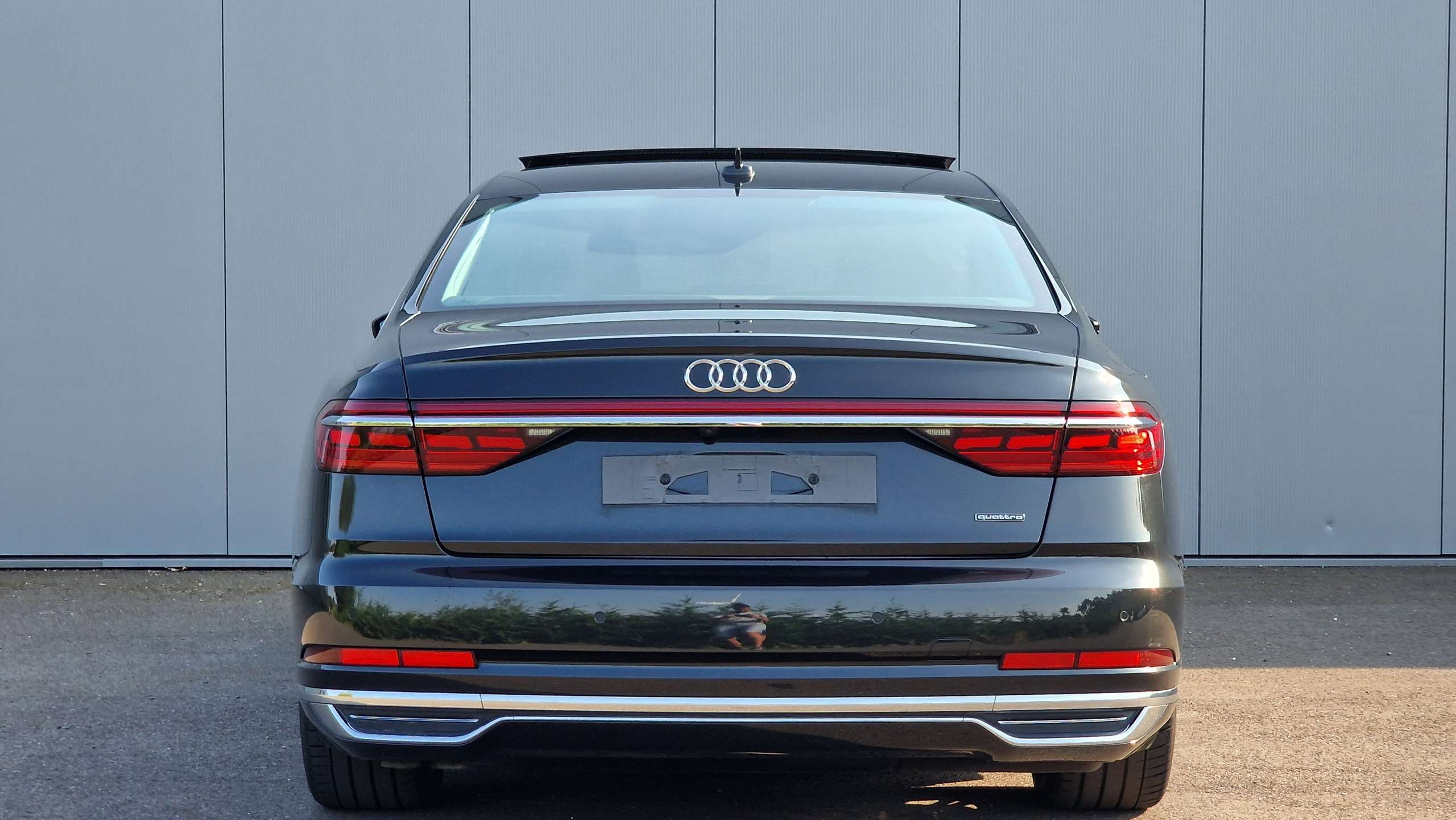 Audi - A8