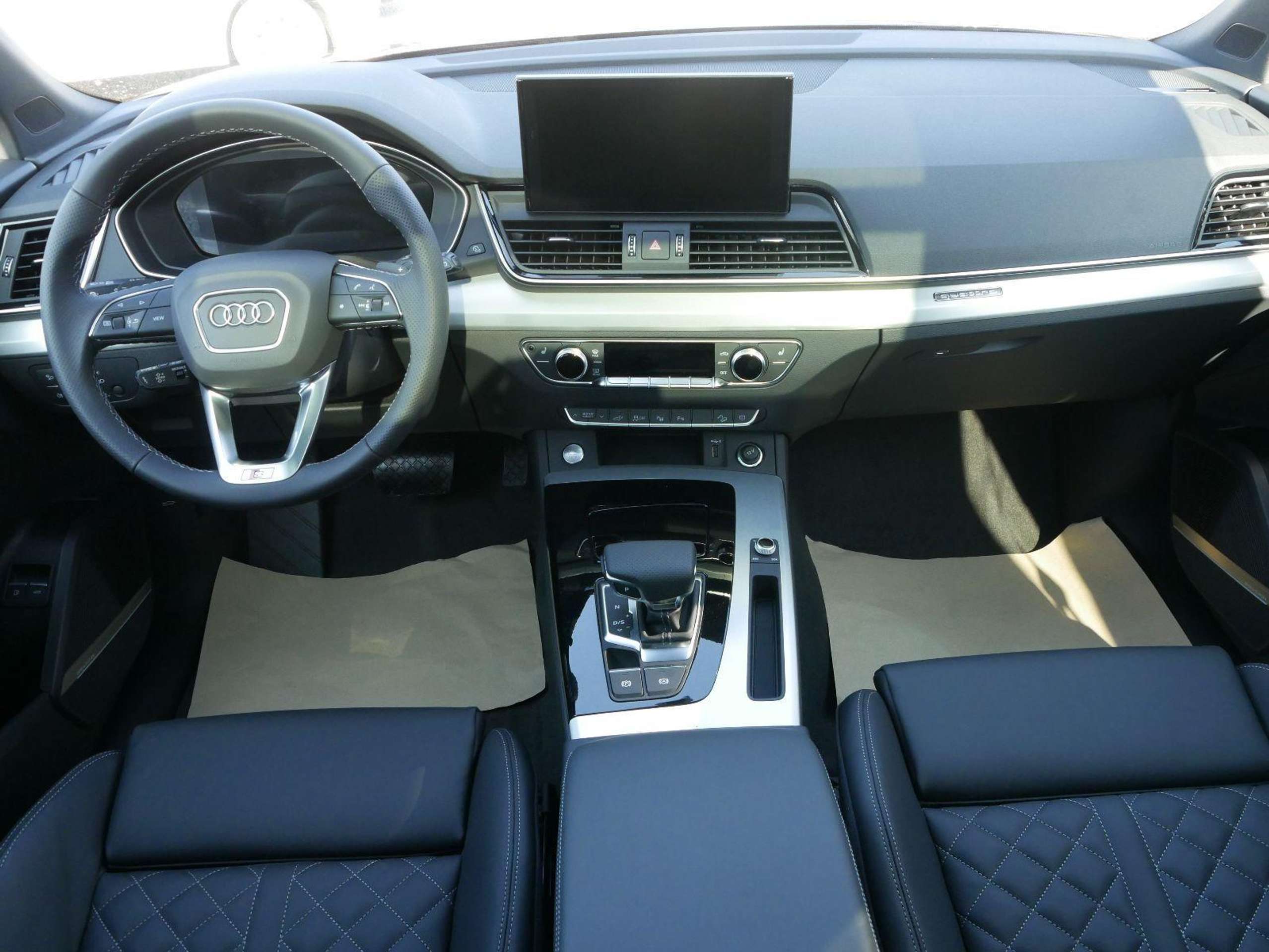 Audi - Q5