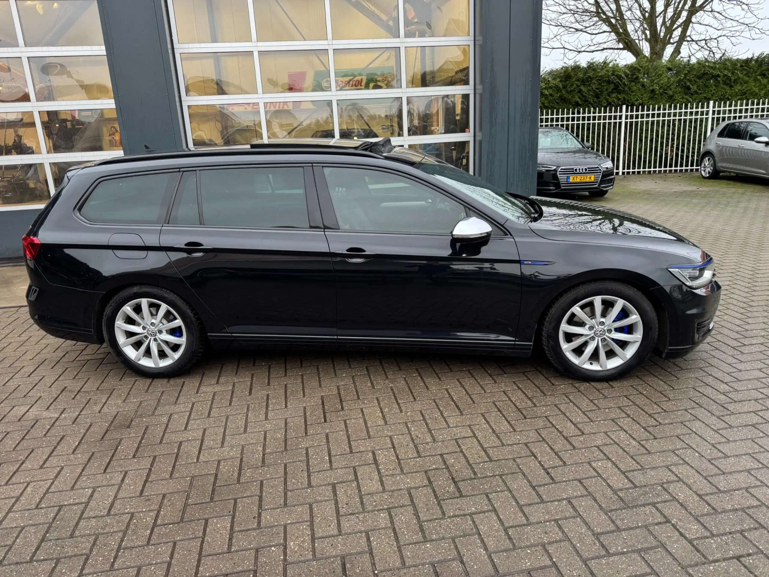 Volkswagen - Passat Variant