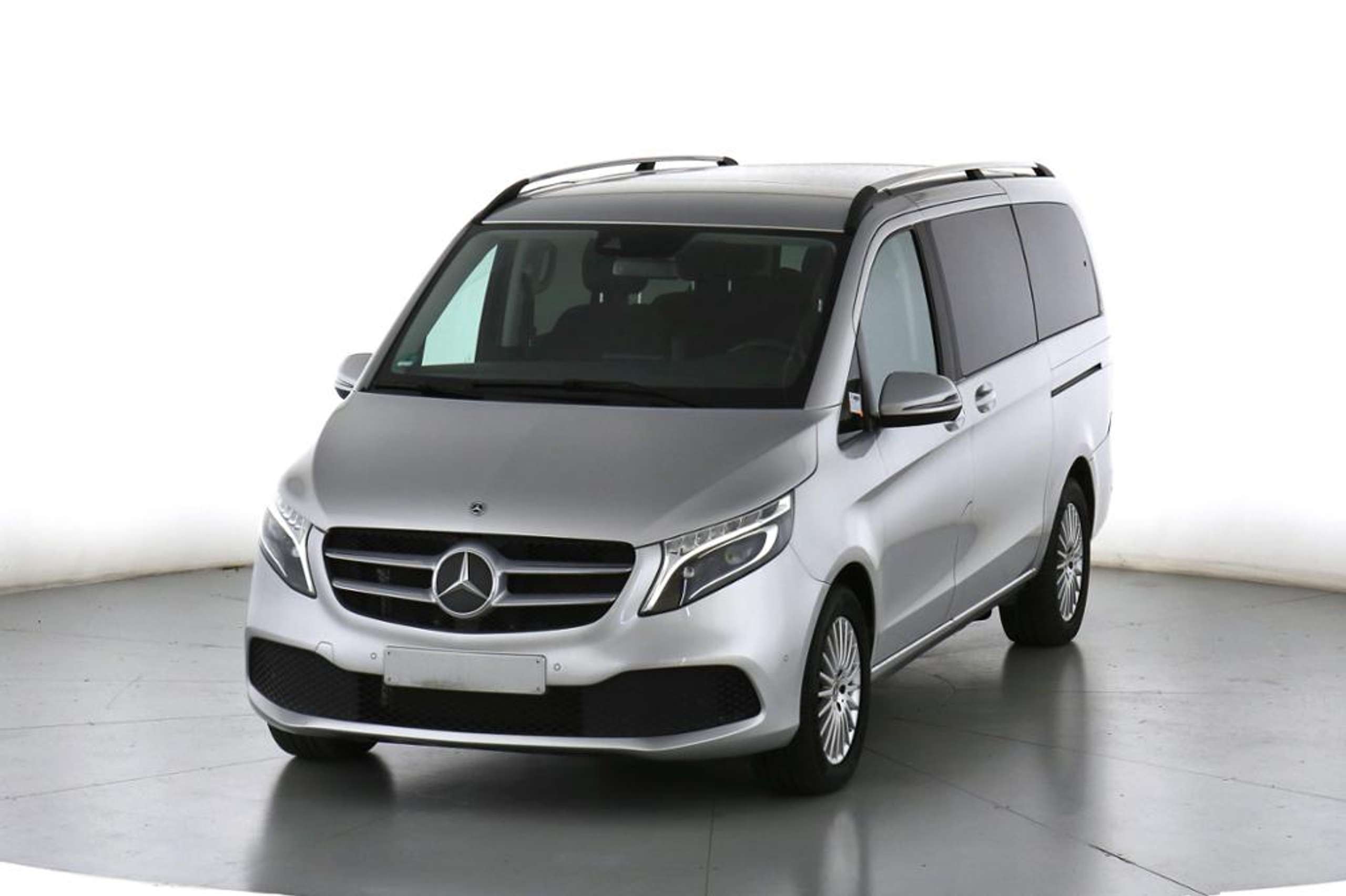 Mercedes-Benz - V 300