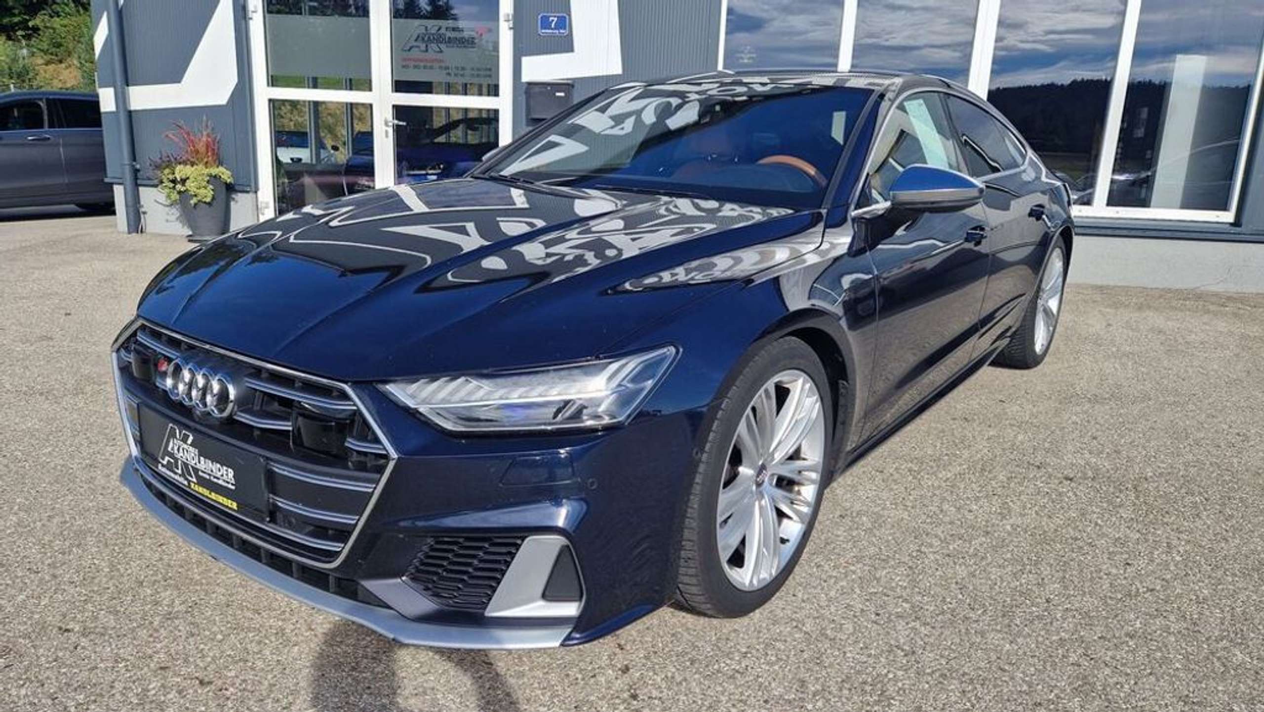 Audi - S7