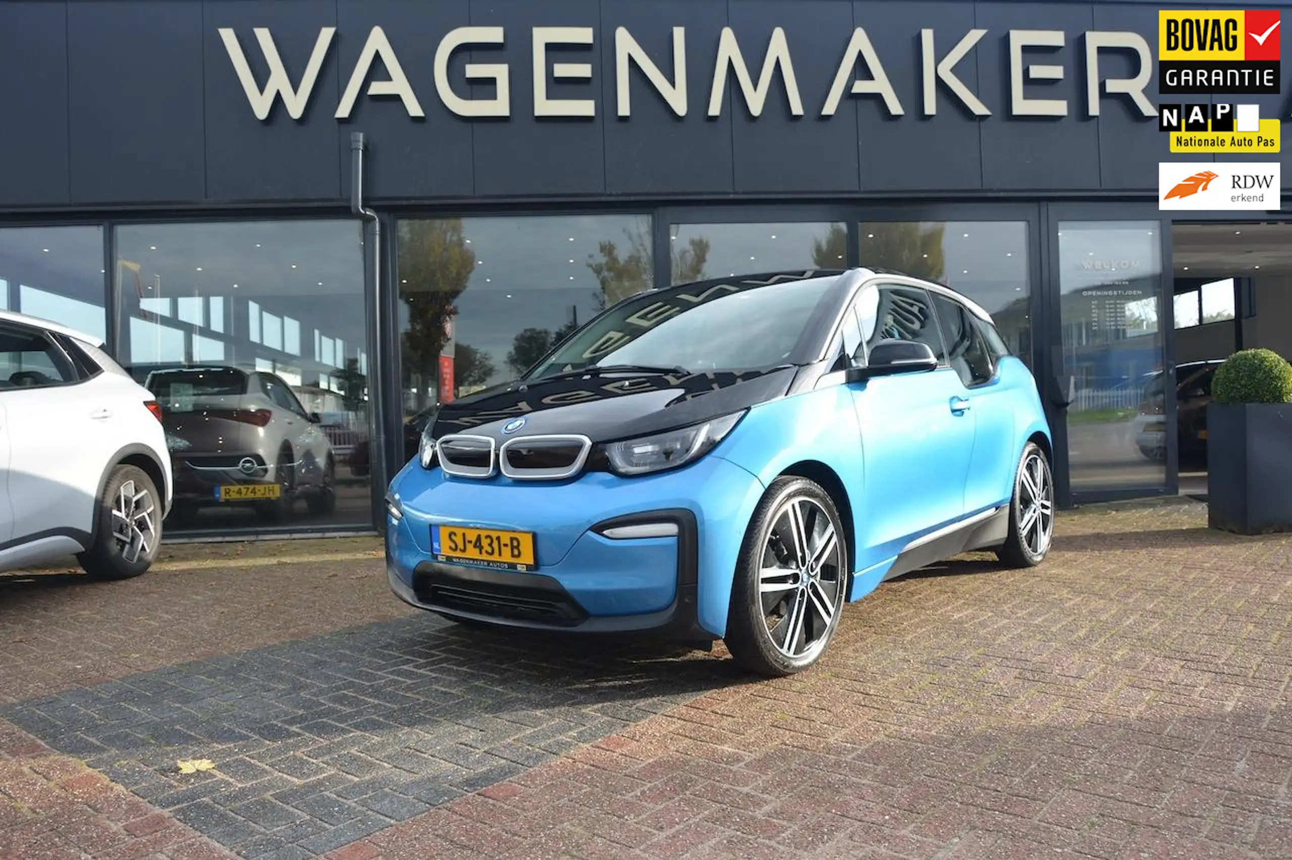 BMW - i3