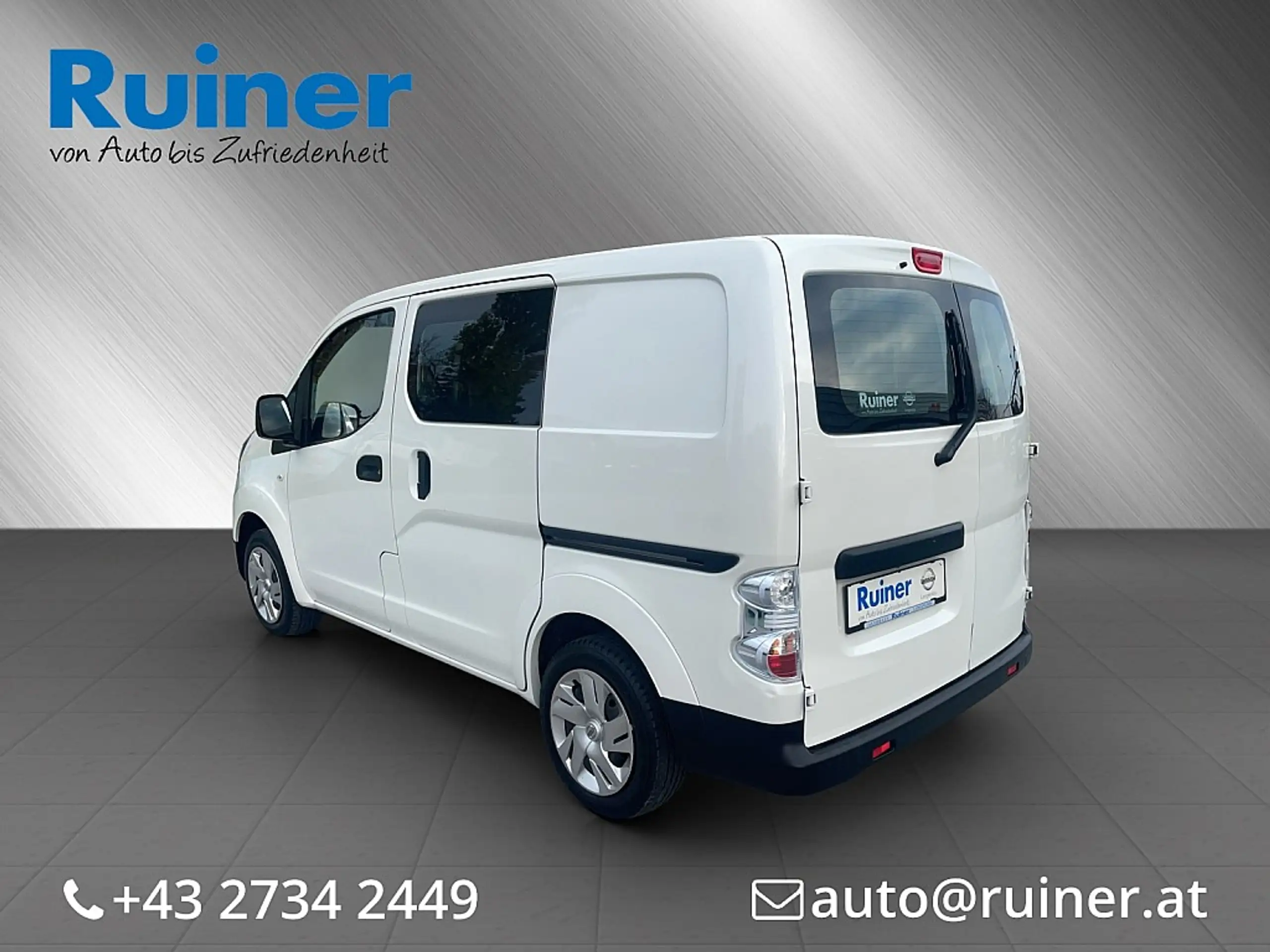 Nissan - NV200