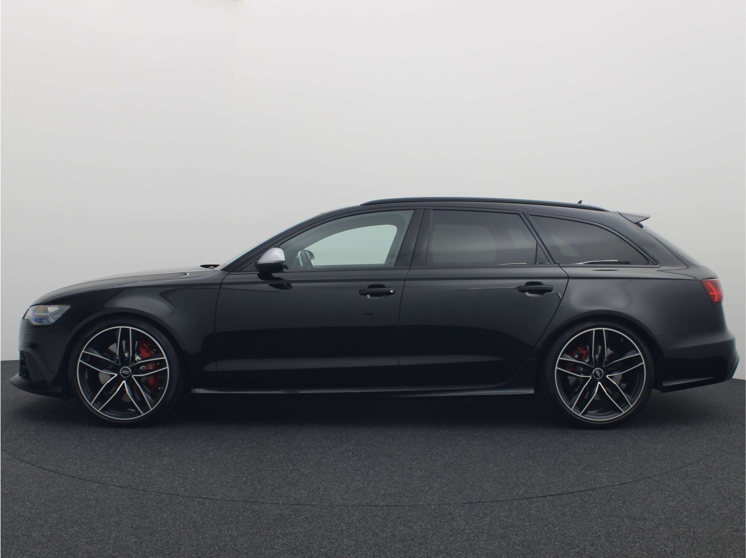 Audi - RS6