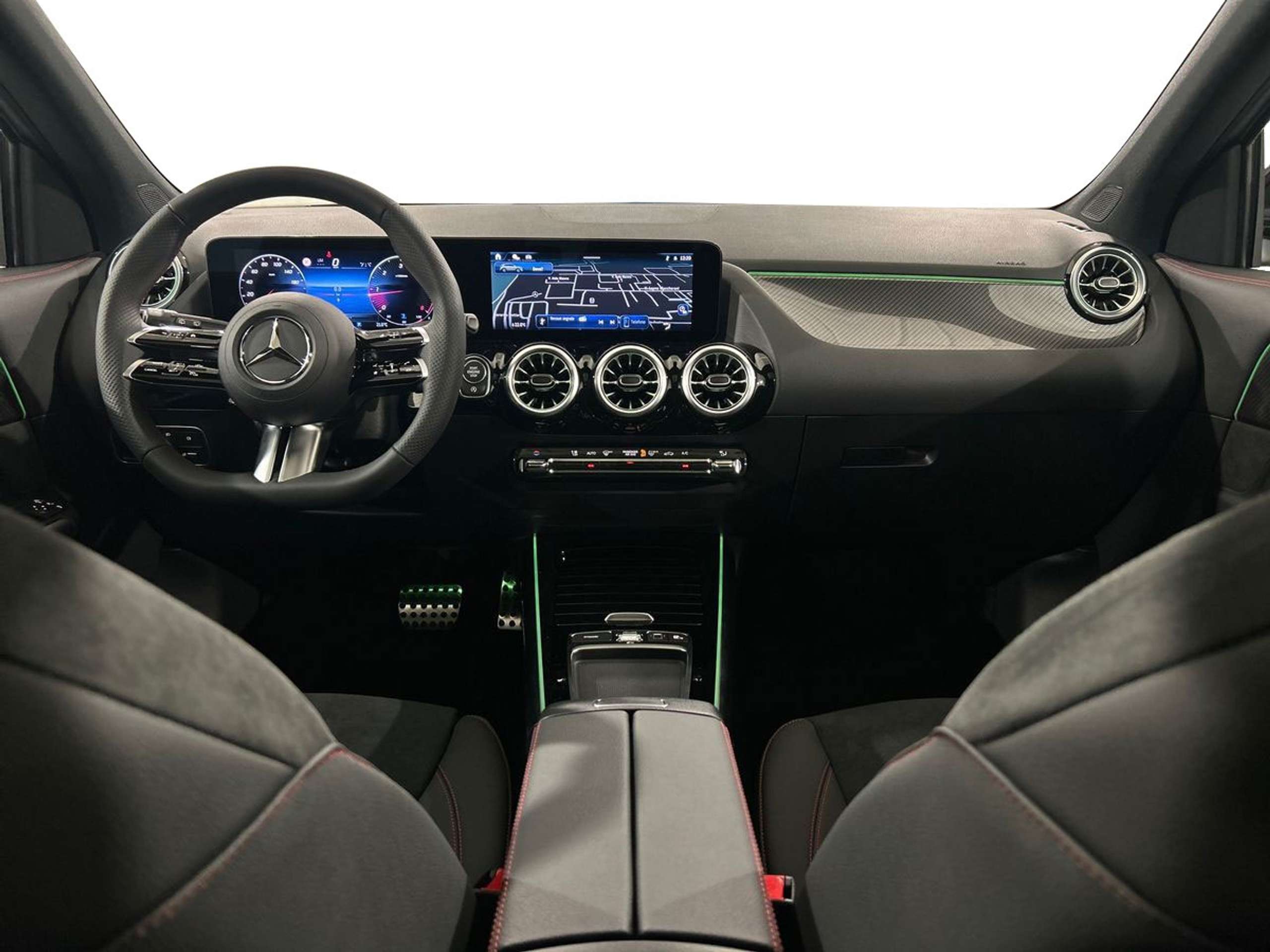 Mercedes-Benz - GLA 200