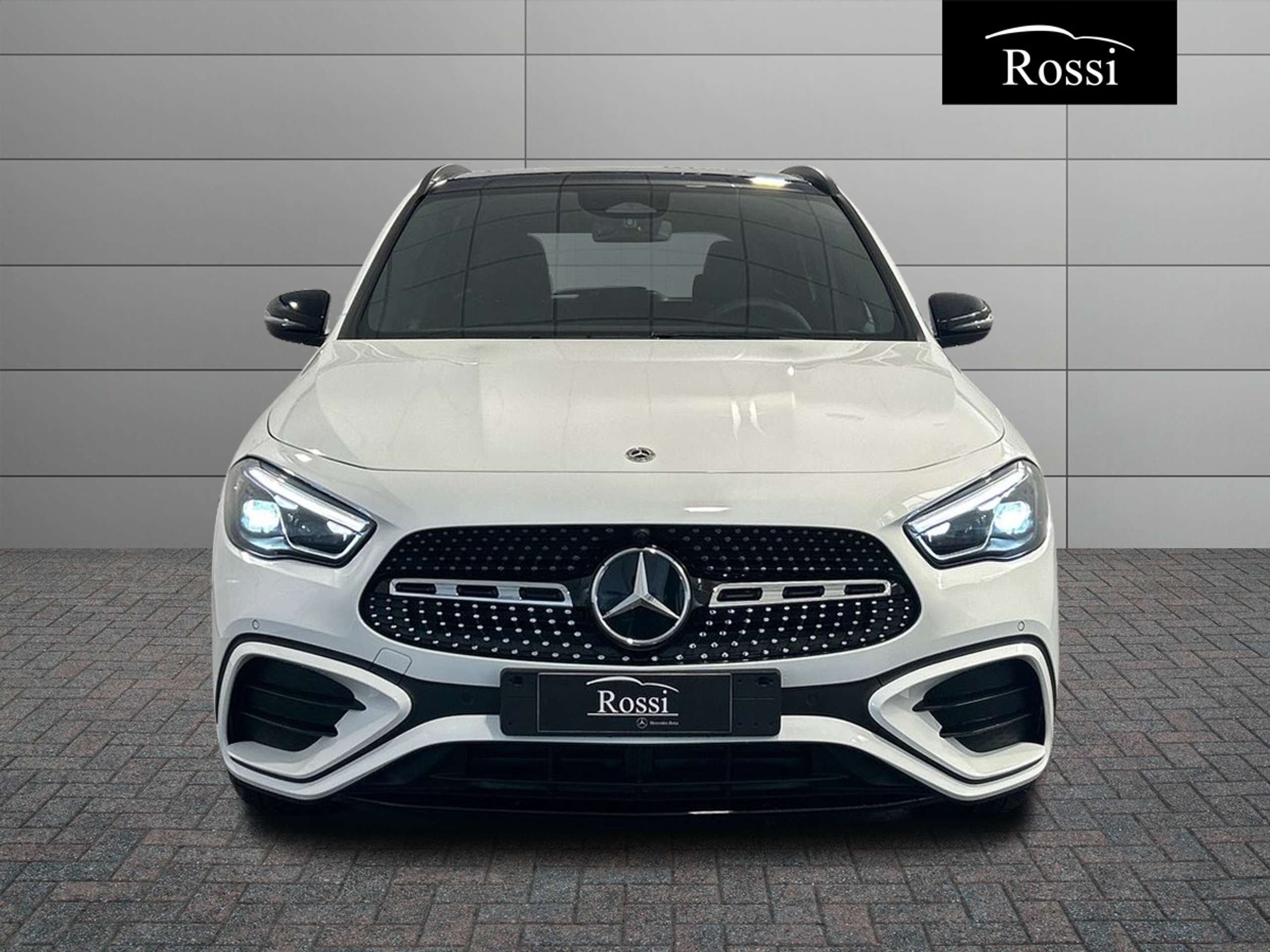 Mercedes-Benz - GLA 200