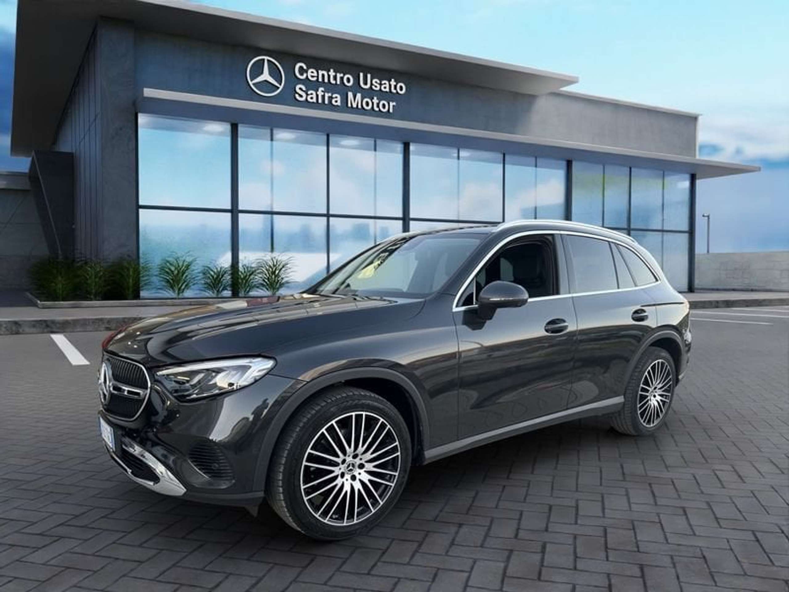 Mercedes-Benz - GLC 220