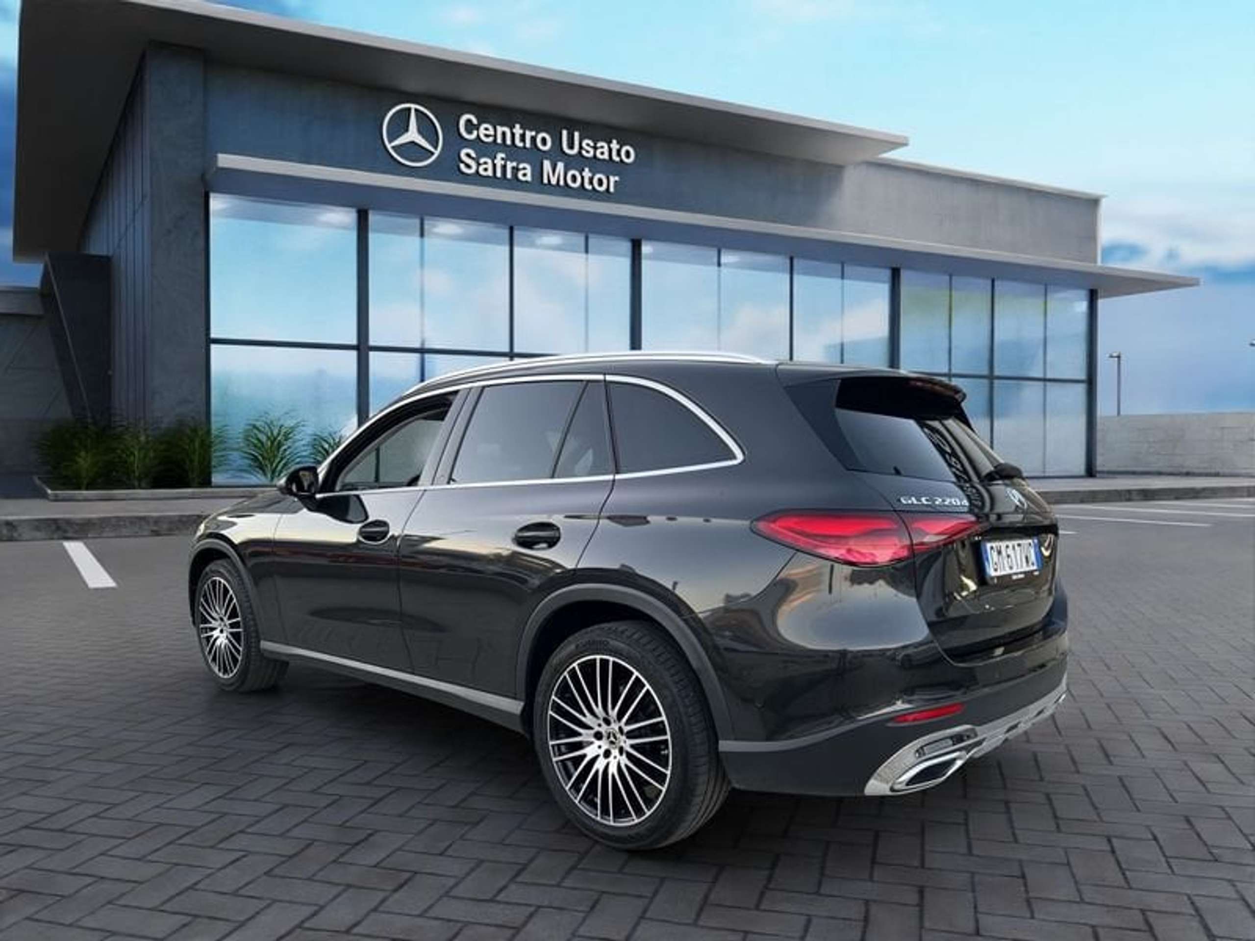 Mercedes-Benz - GLC 220