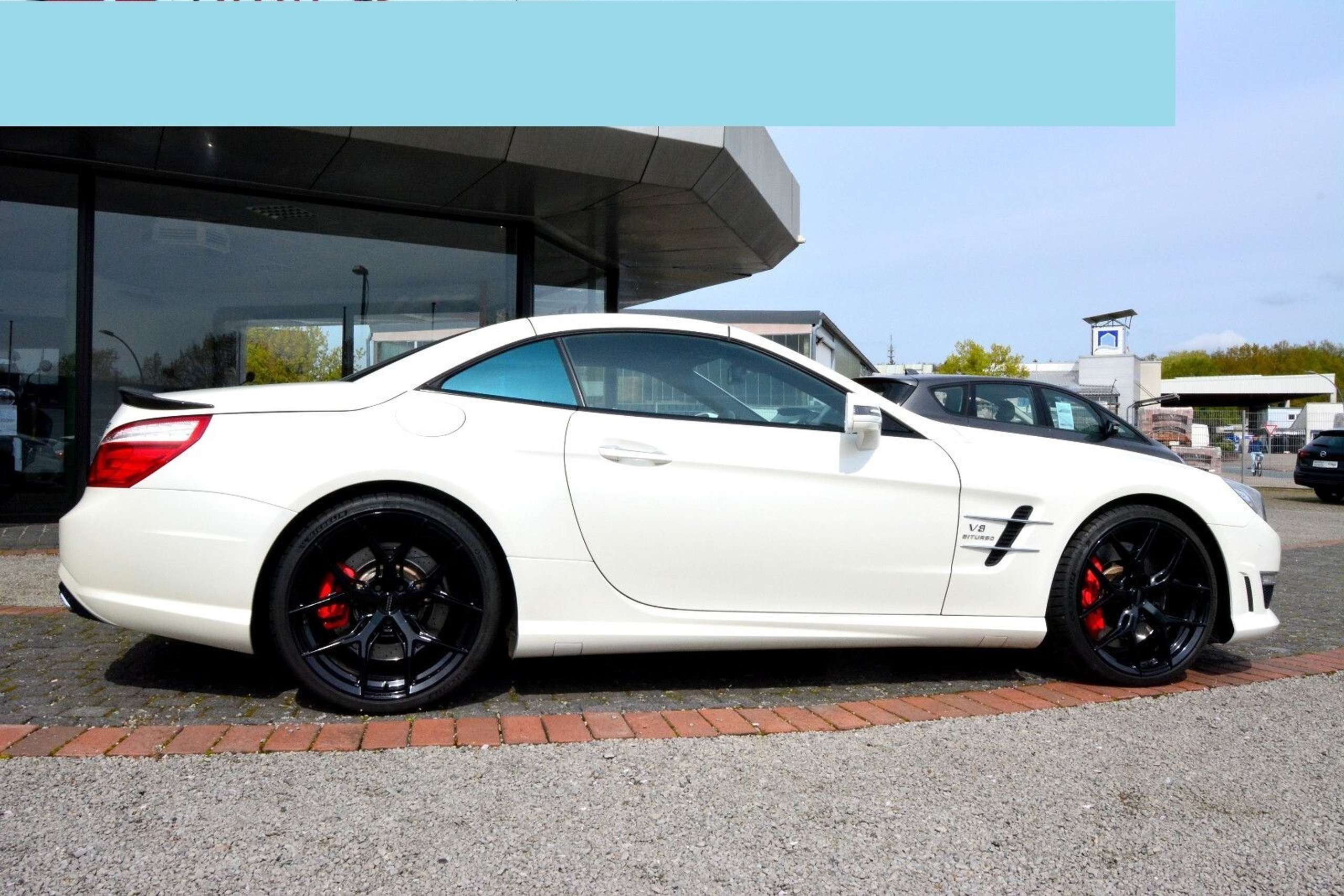 Mercedes-Benz - SL 63 AMG