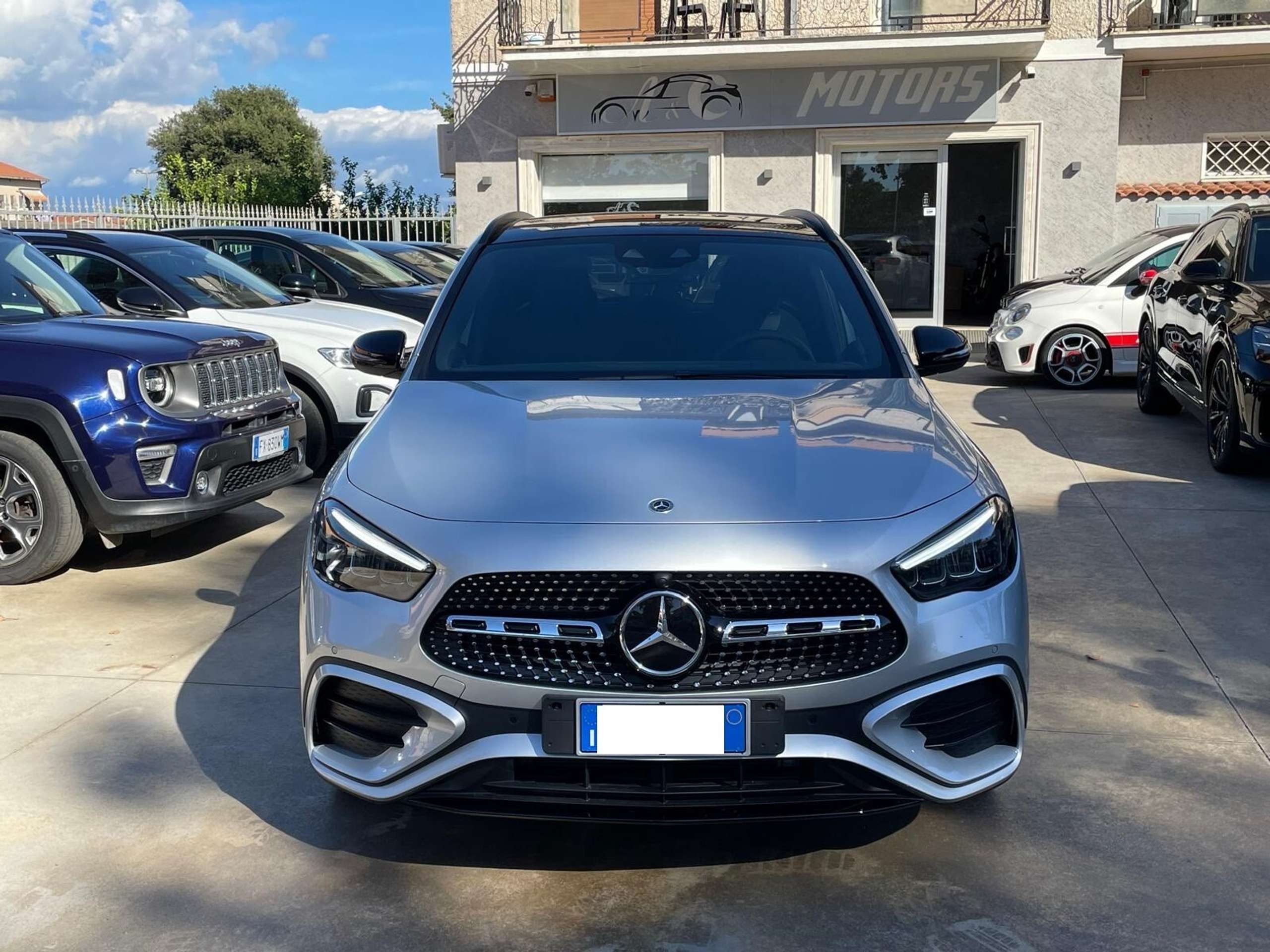 Mercedes-Benz - GLA 200