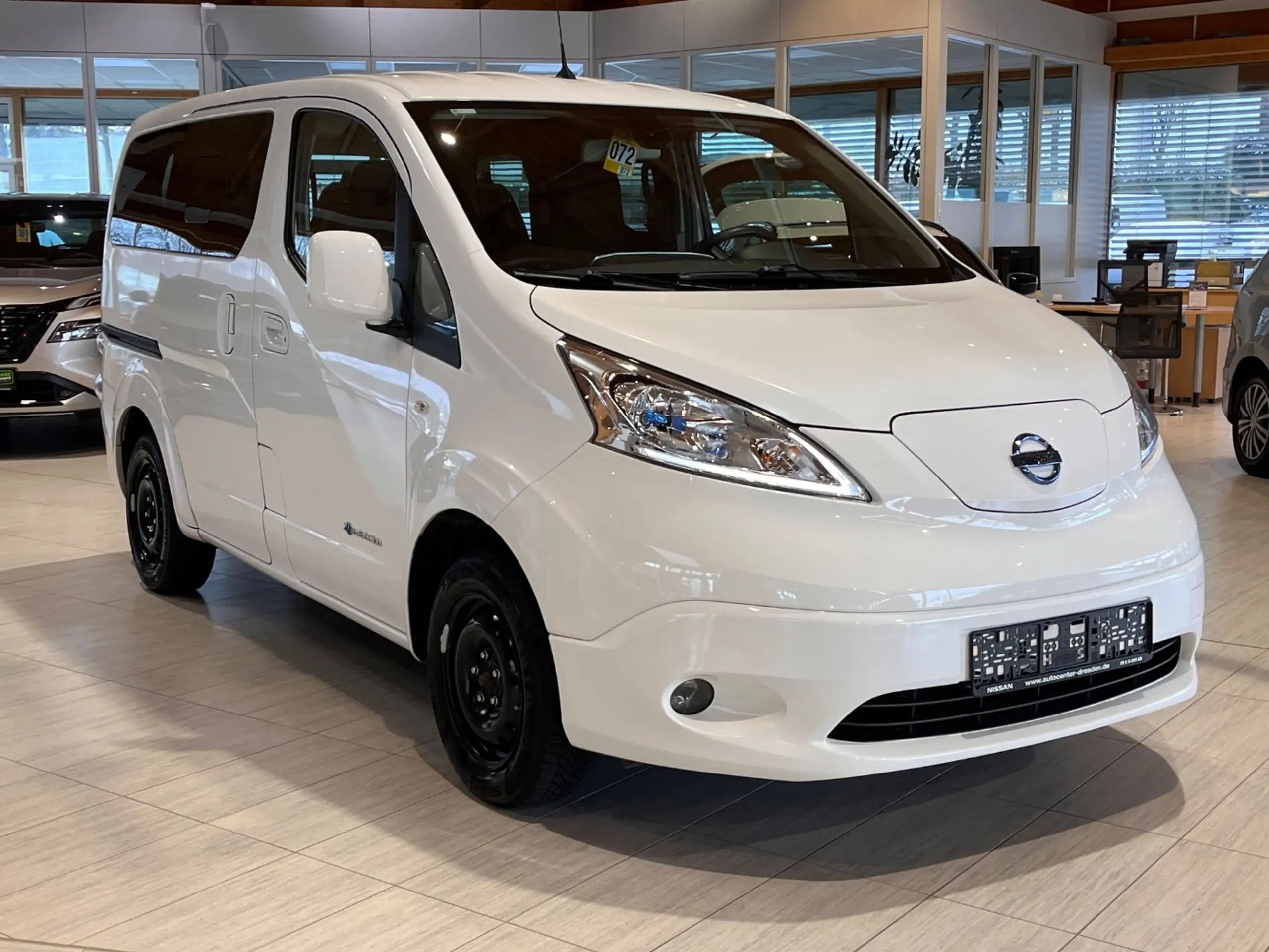 Nissan - E-NV200