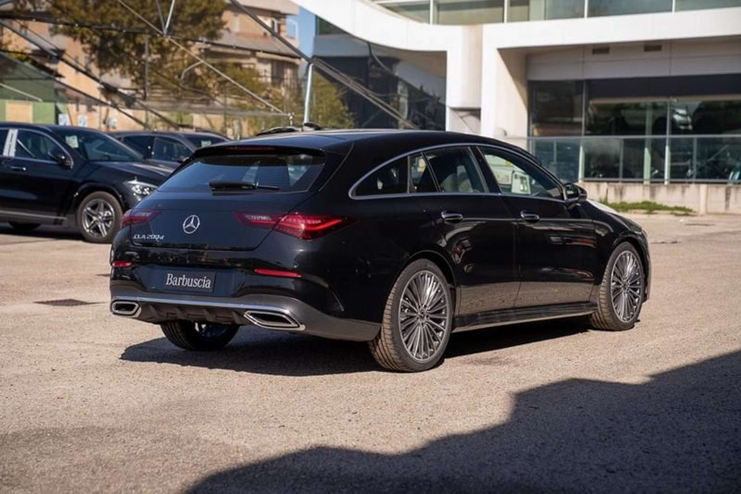 Mercedes-Benz - CLA 200