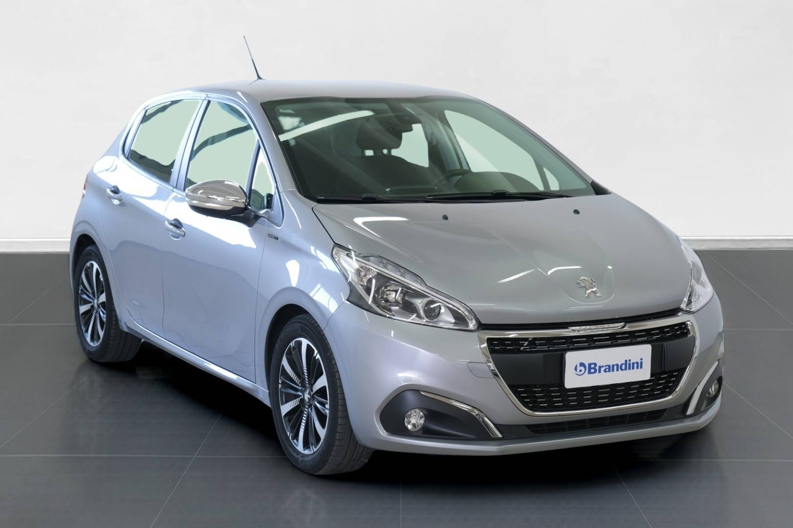 Peugeot - 208