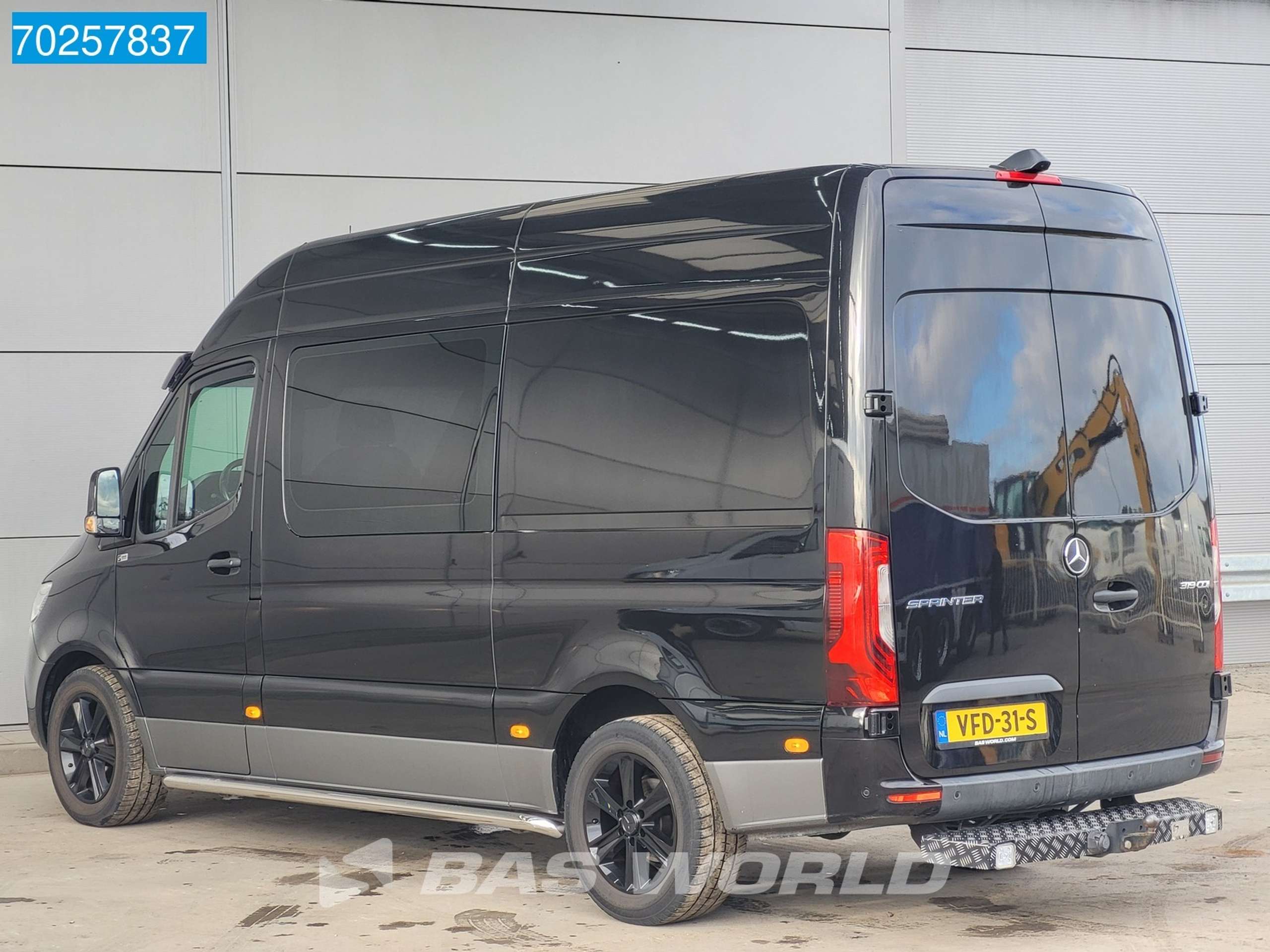 Mercedes-Benz - Sprinter