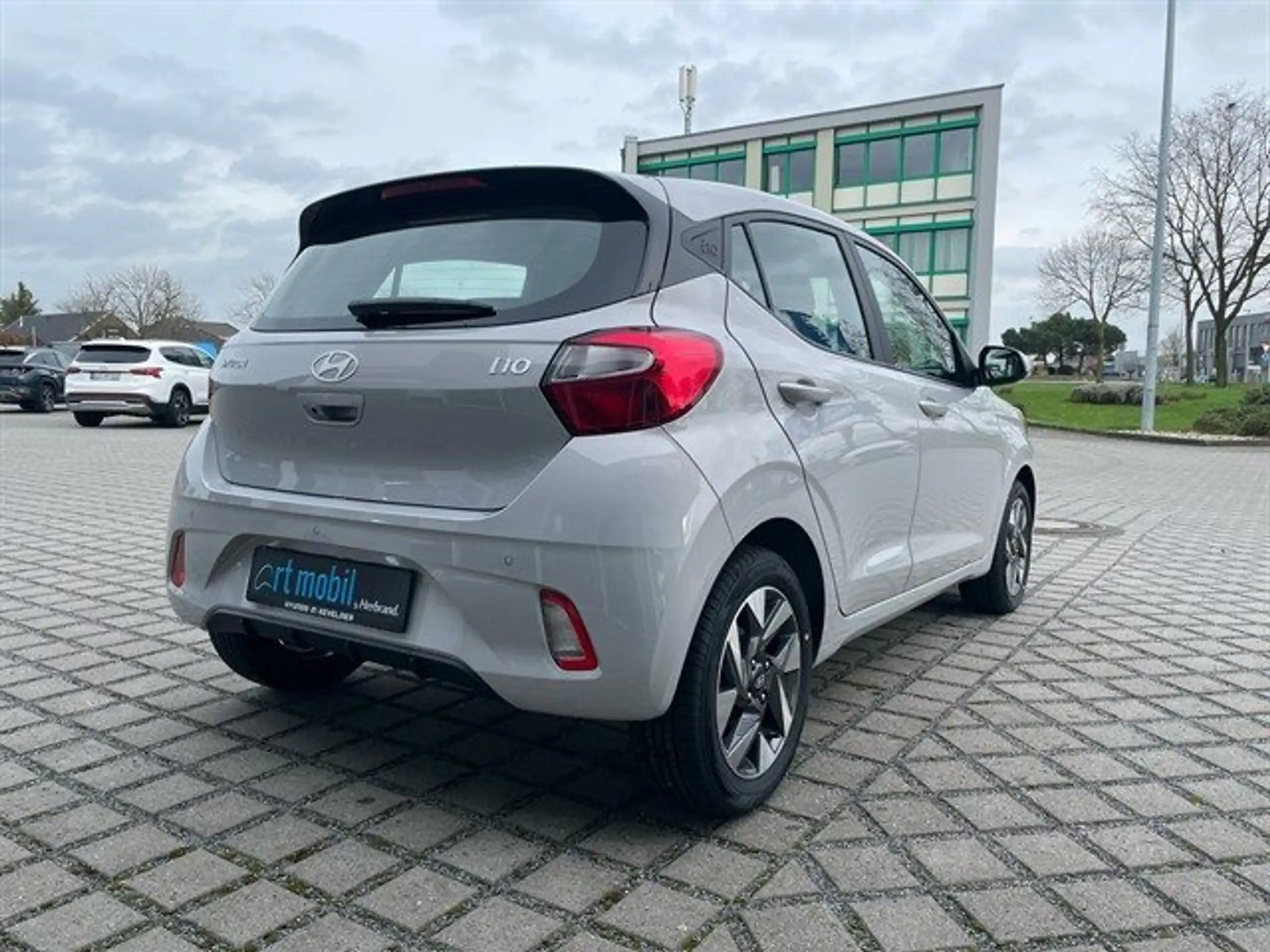 Hyundai - i10