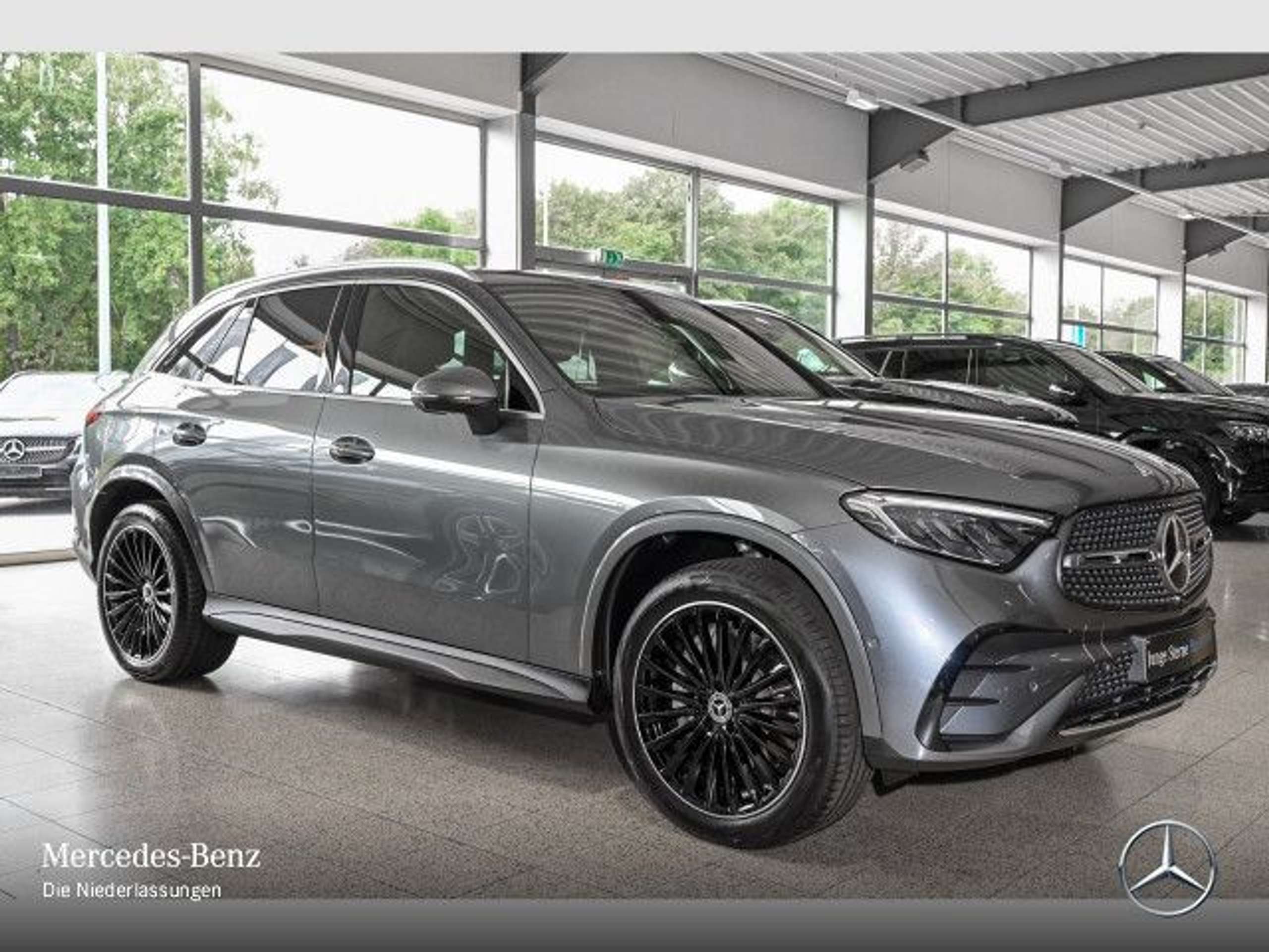 Mercedes-Benz - GLC 300