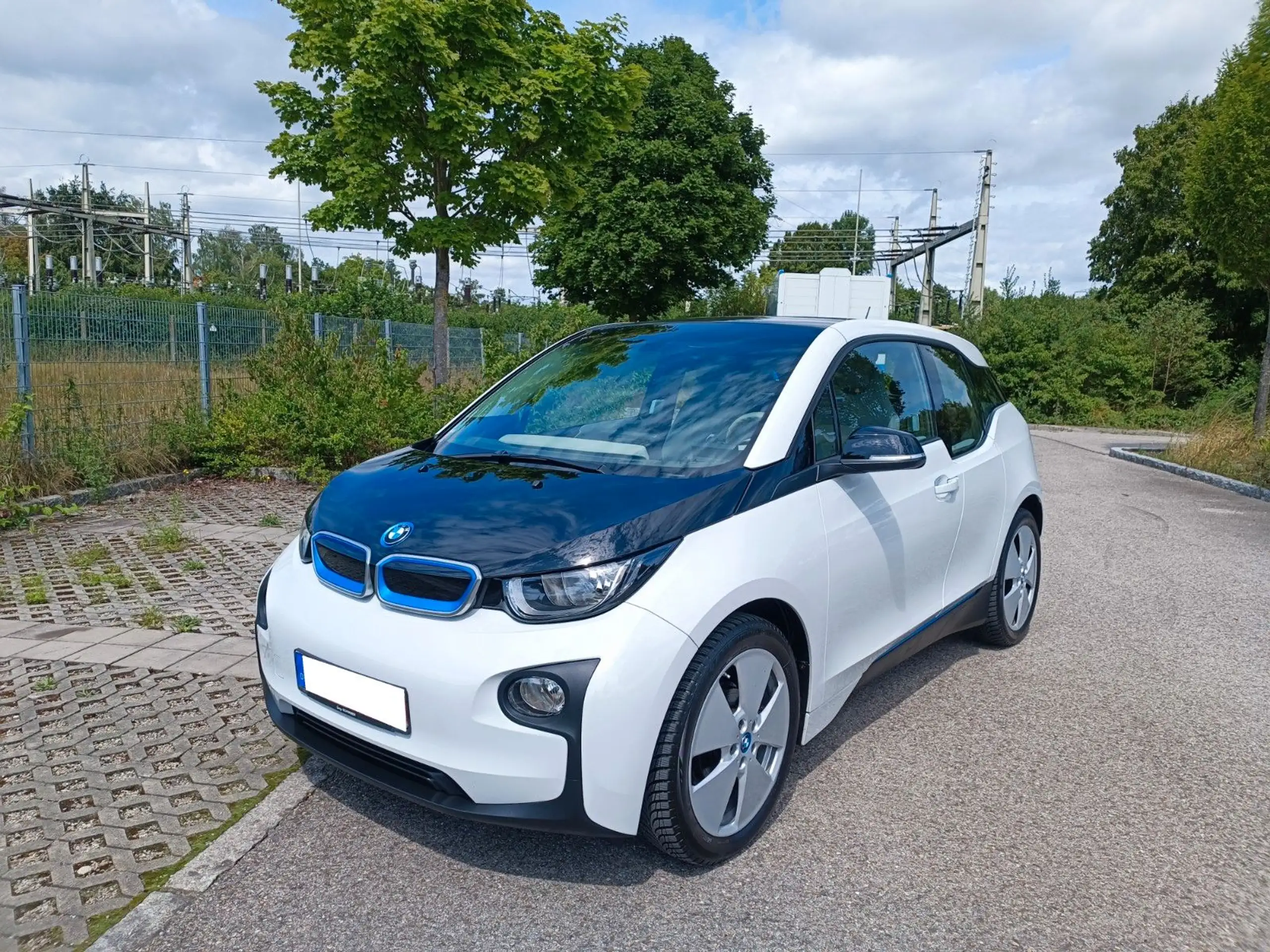 BMW - i3