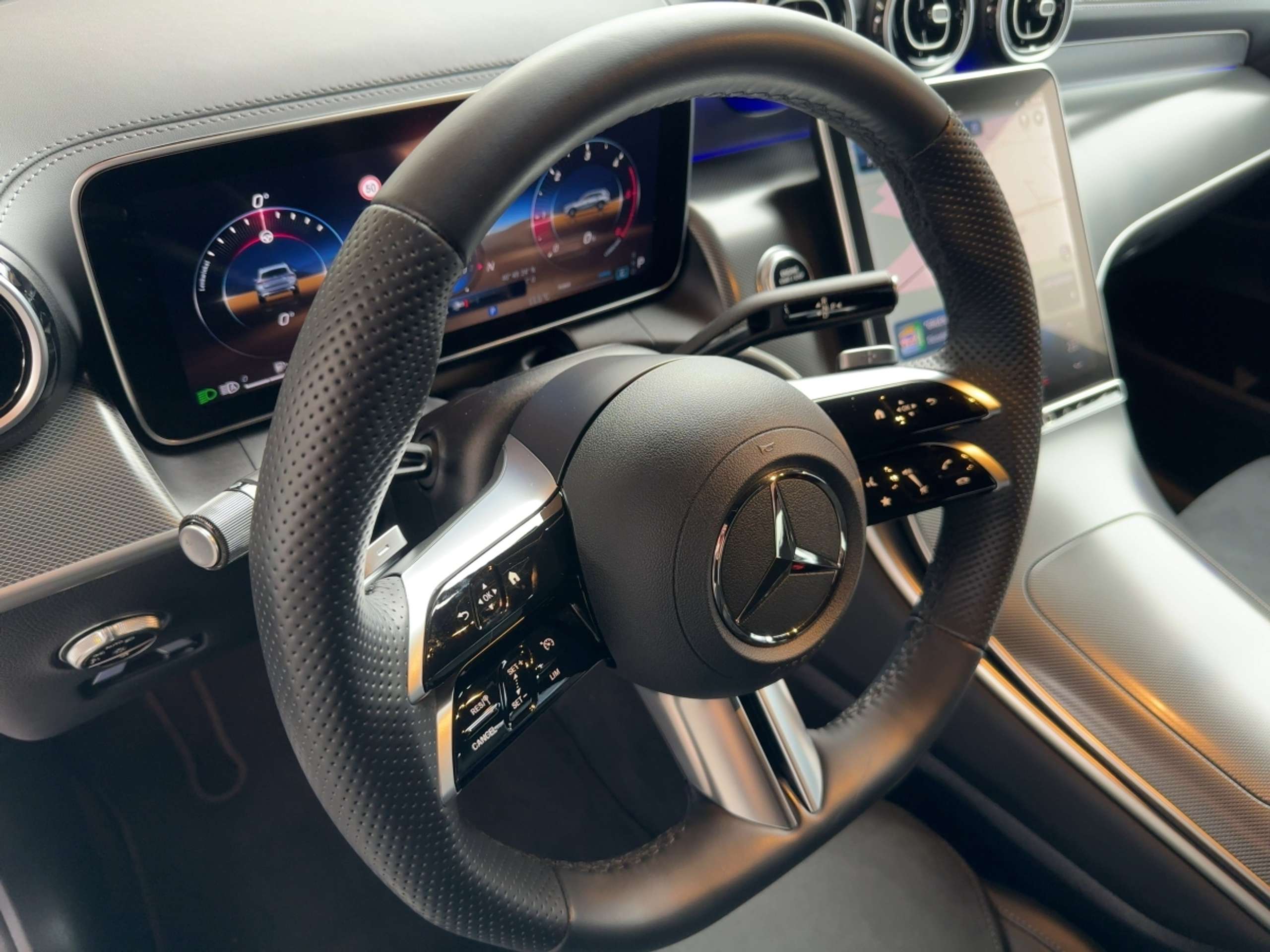 Mercedes-Benz - GLC 220