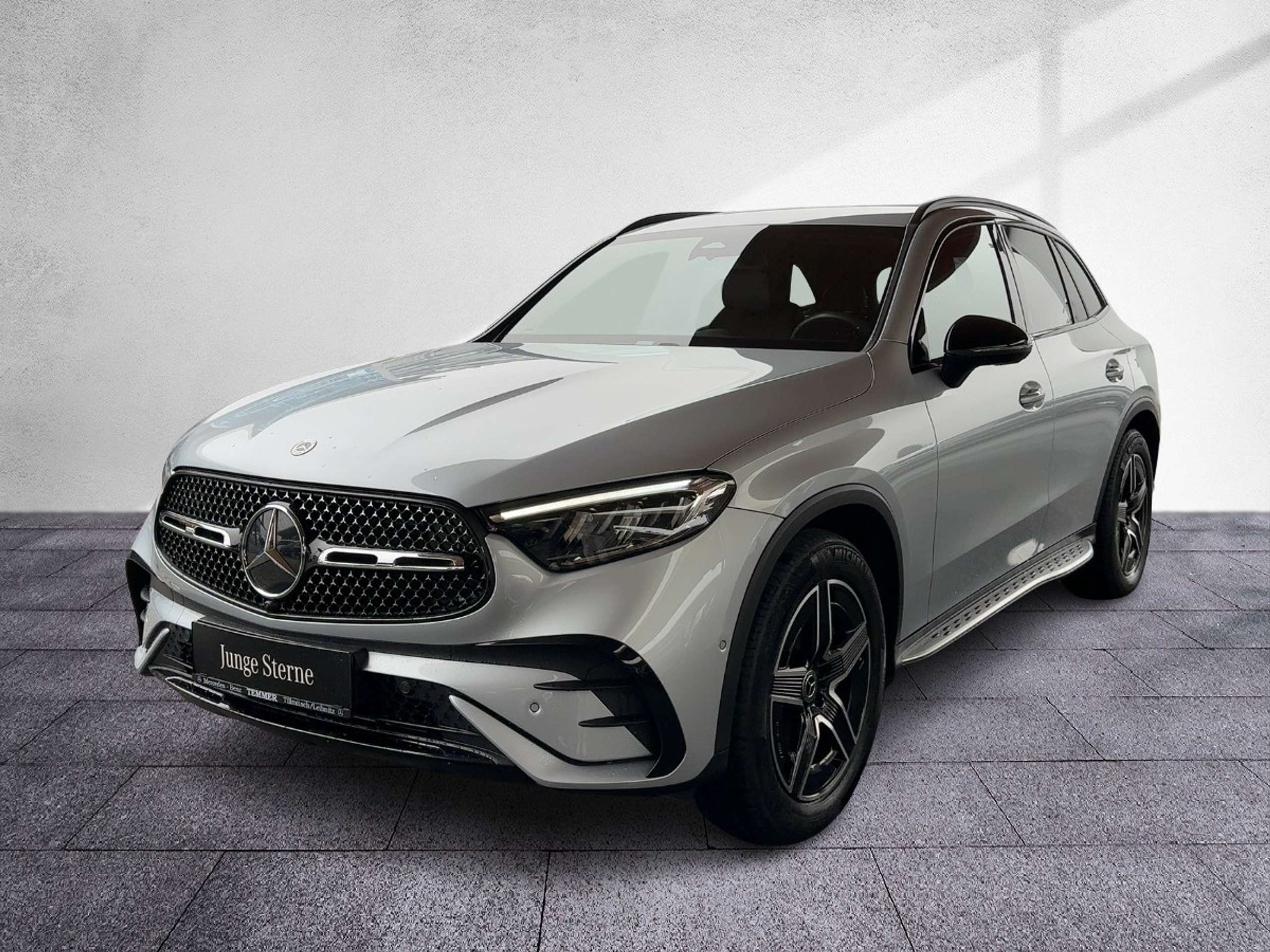 Mercedes-Benz - GLC 220