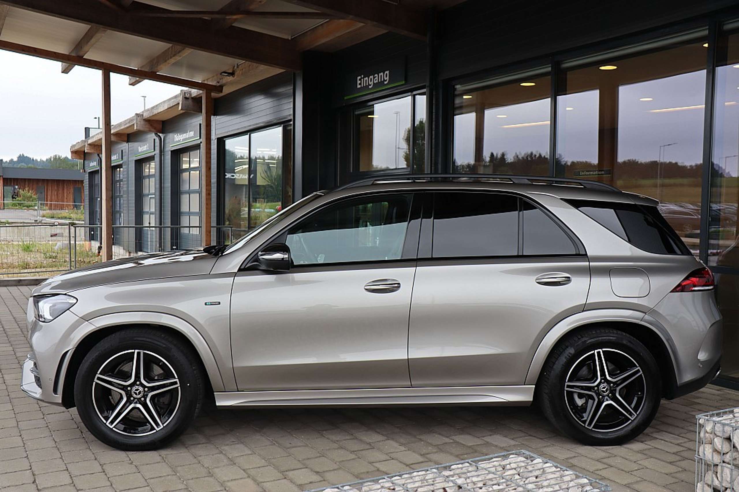 Mercedes-Benz - GLE 350