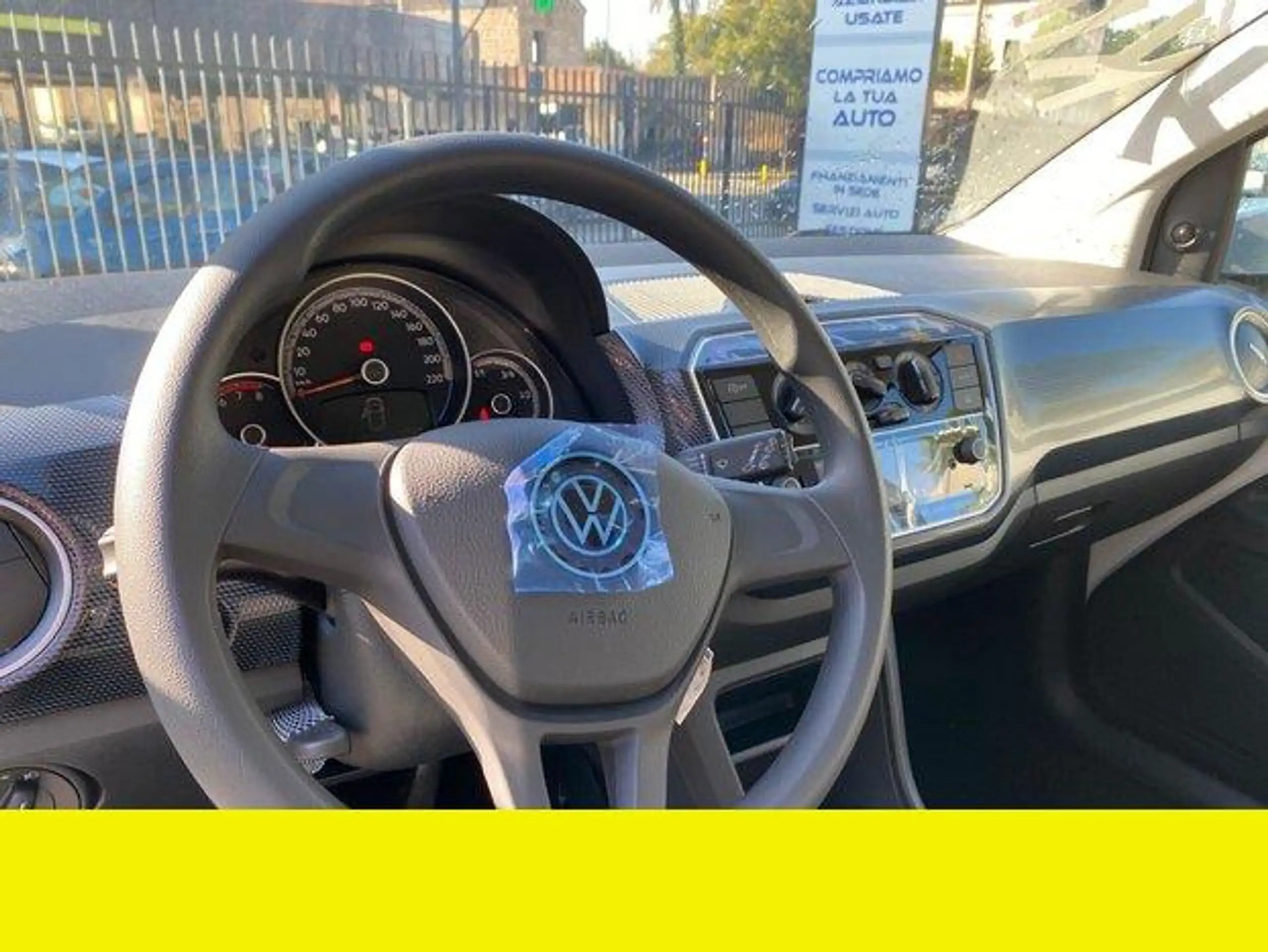 Volkswagen - up!