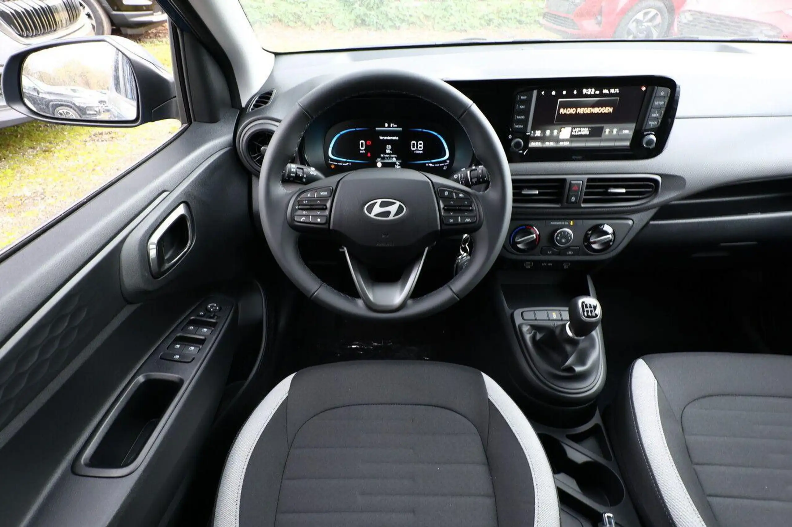 Hyundai - i10