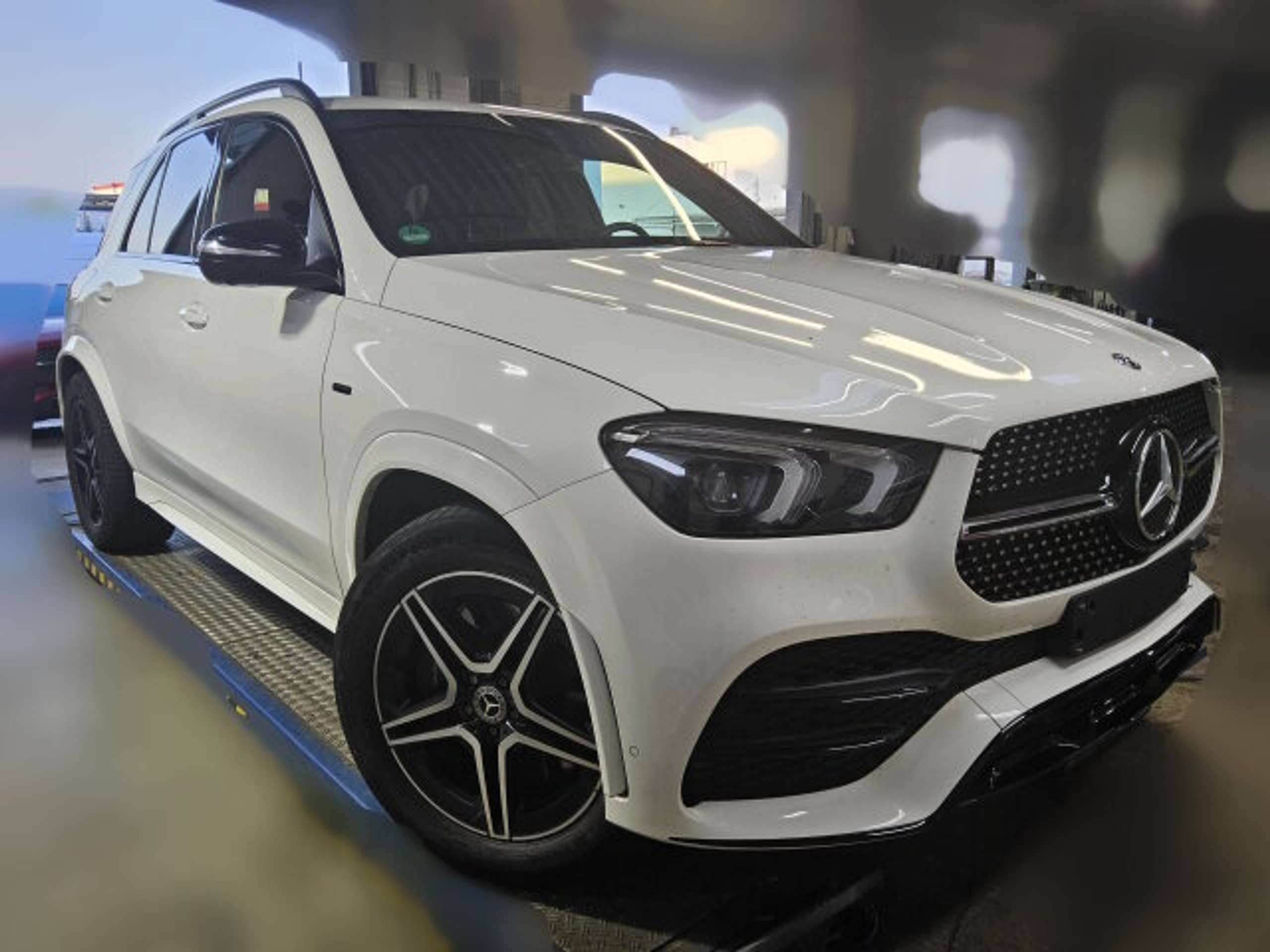 Mercedes-Benz - GLE 350