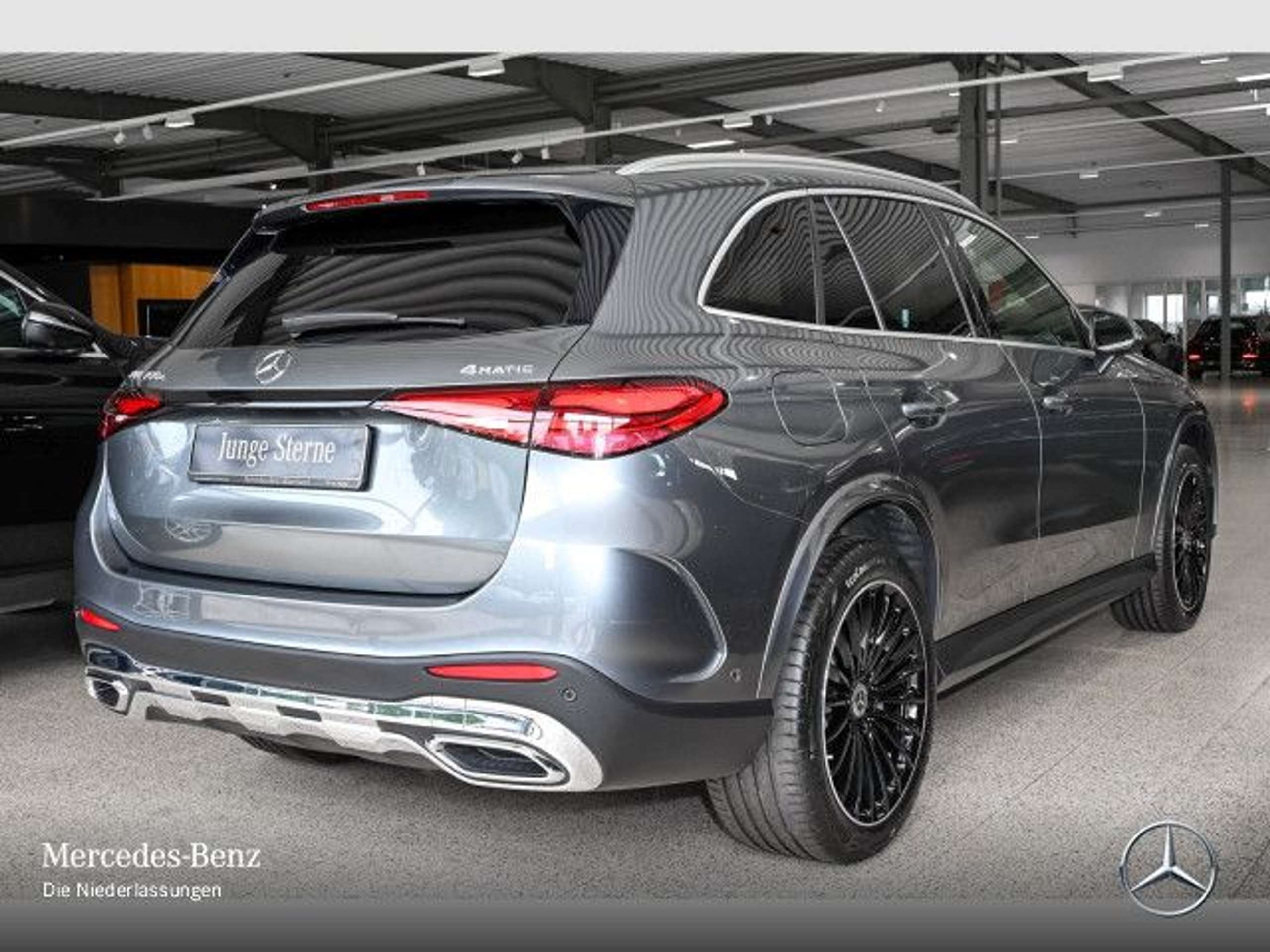 Mercedes-Benz - GLC 300