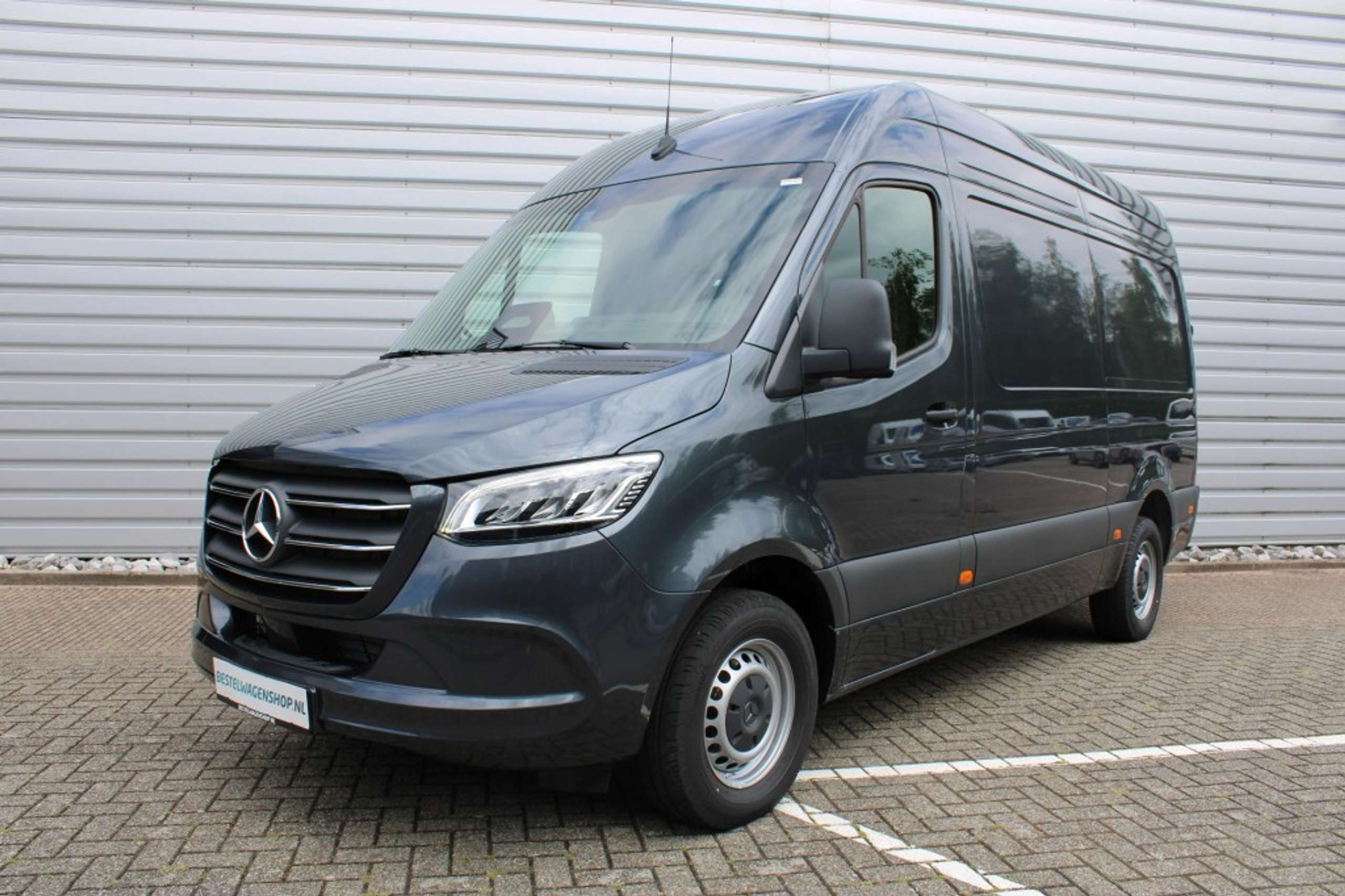 Mercedes-Benz - Sprinter