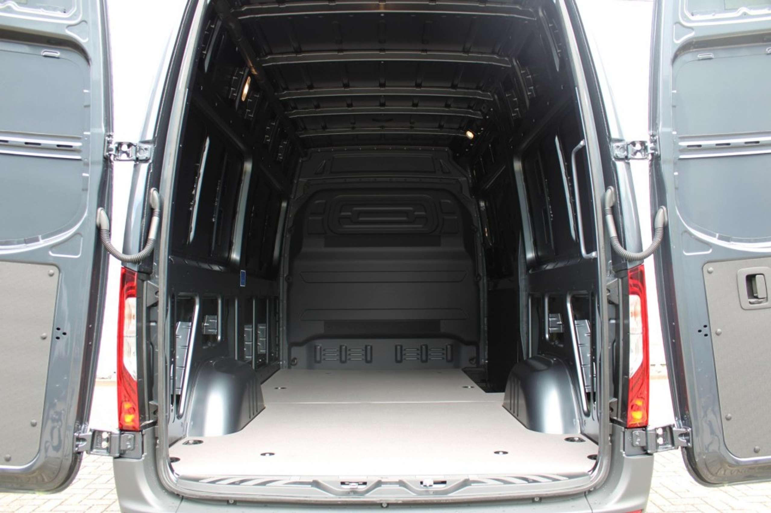 Mercedes-Benz - Sprinter