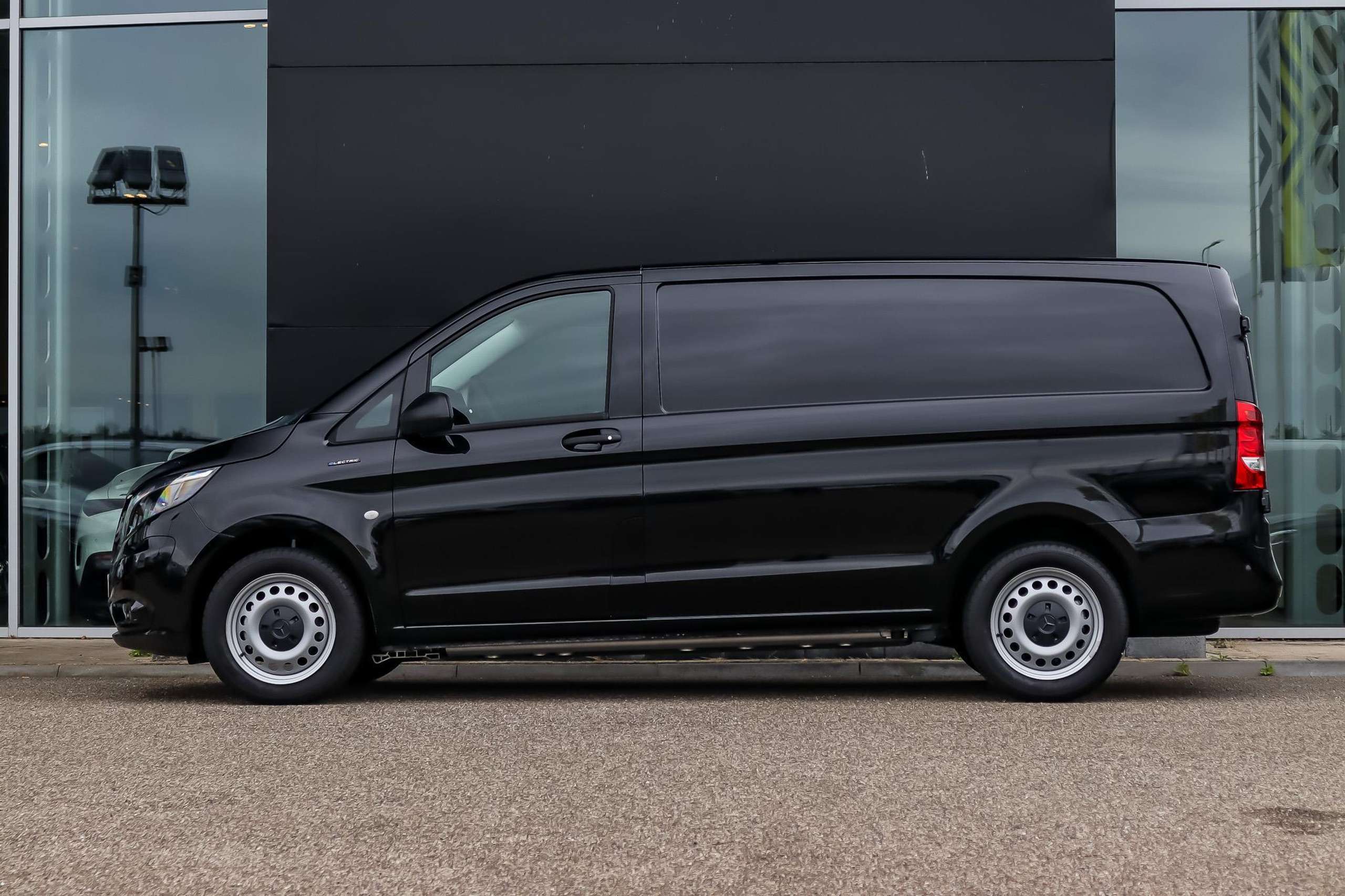 Mercedes-Benz - Vito