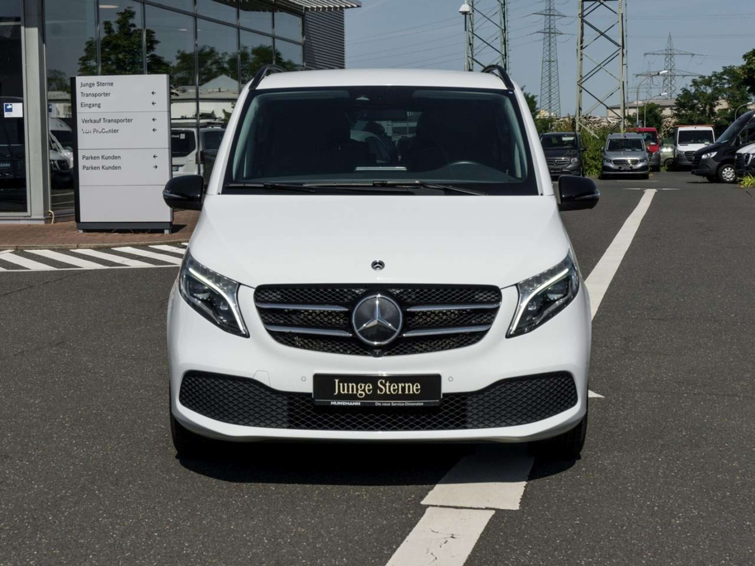 Mercedes-Benz - V 300