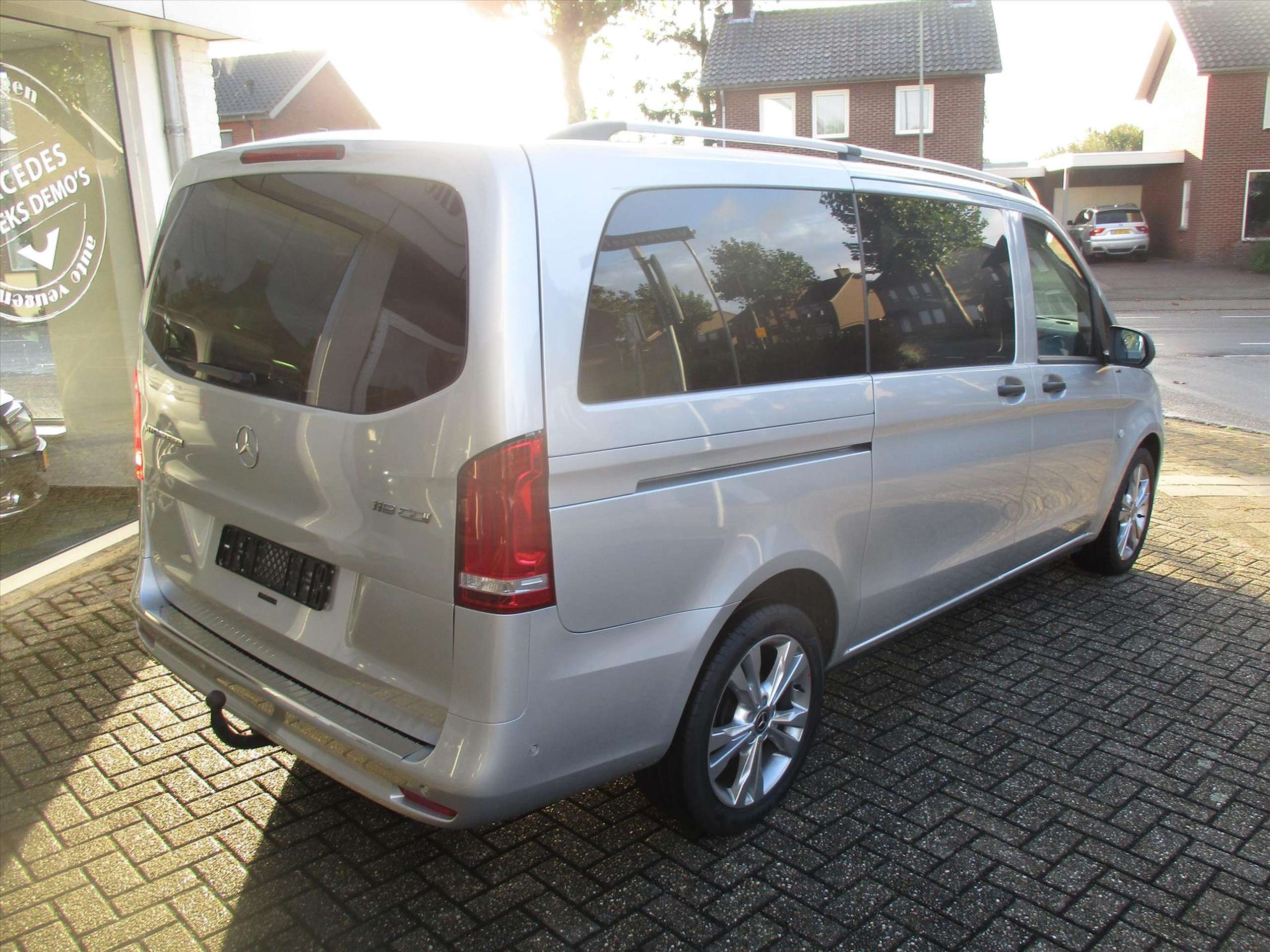 Mercedes-Benz - Vito