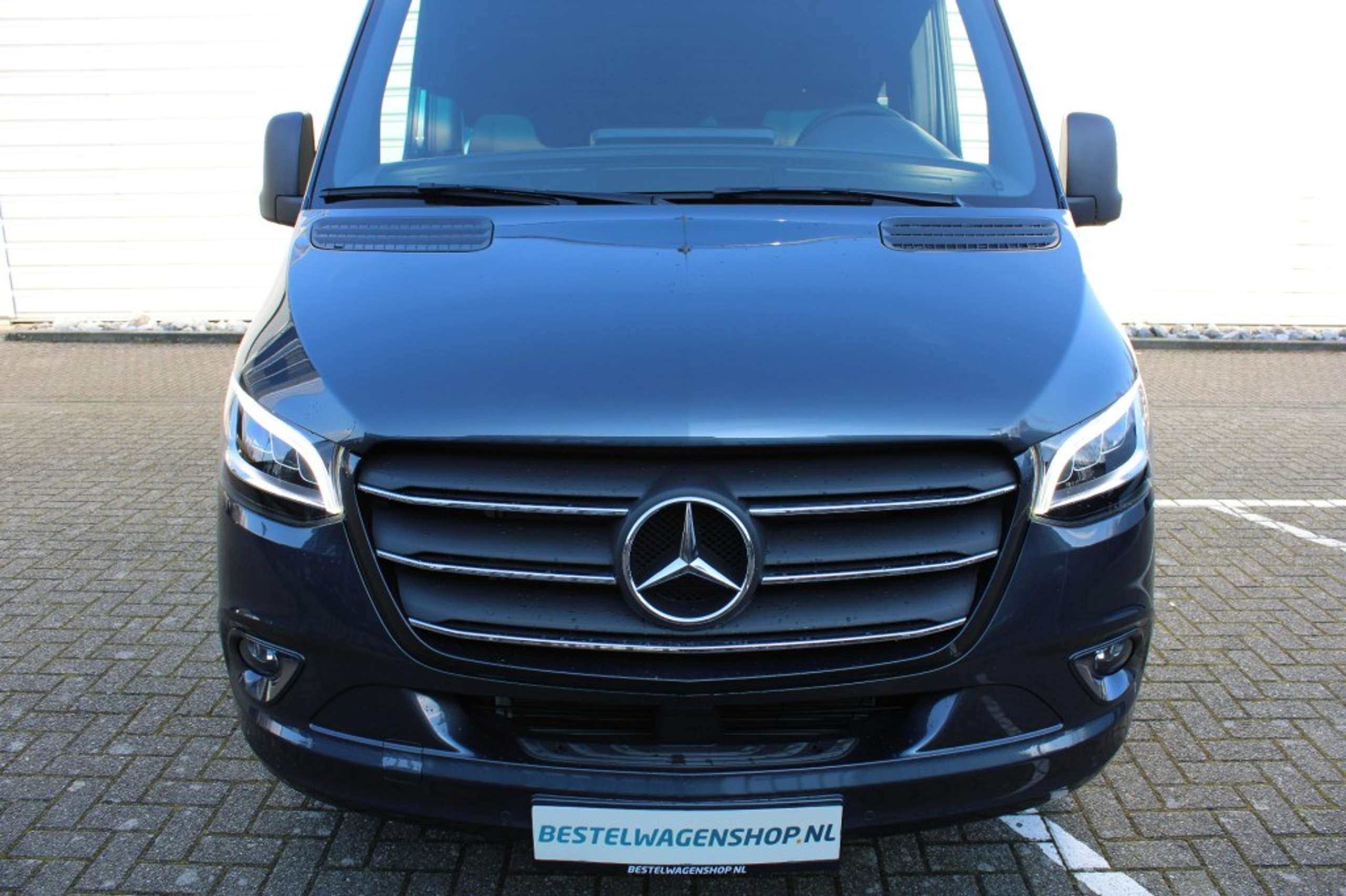 Mercedes-Benz - Sprinter