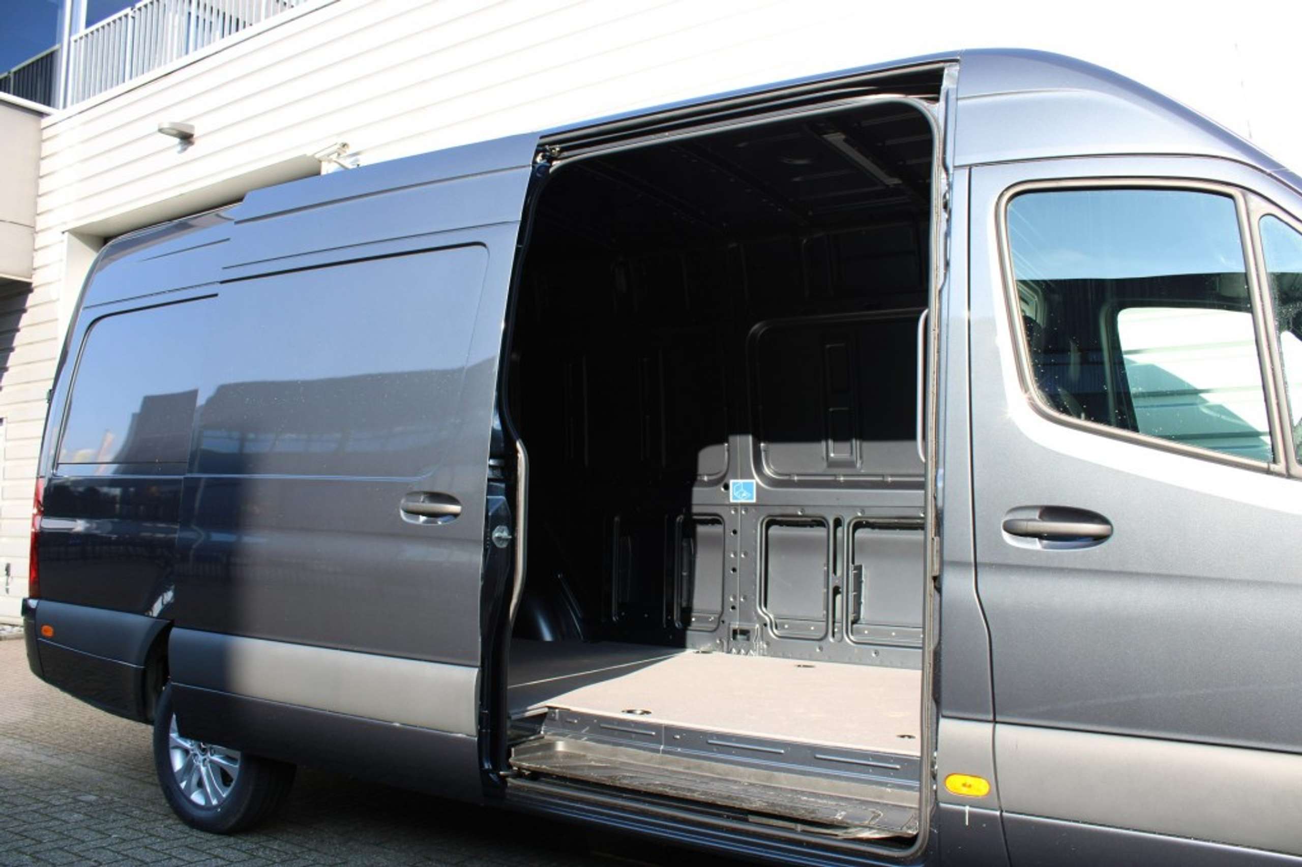 Mercedes-Benz - Sprinter